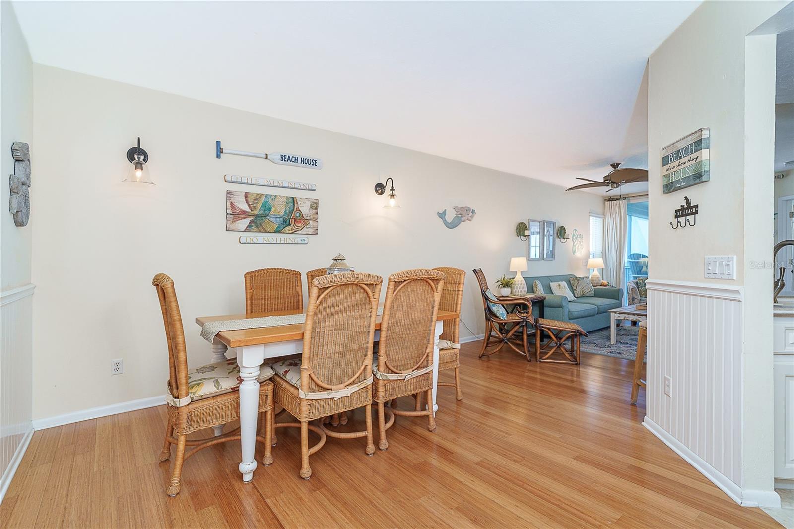 Image 5 of 43 For 7438 Palm Island Drive 3712