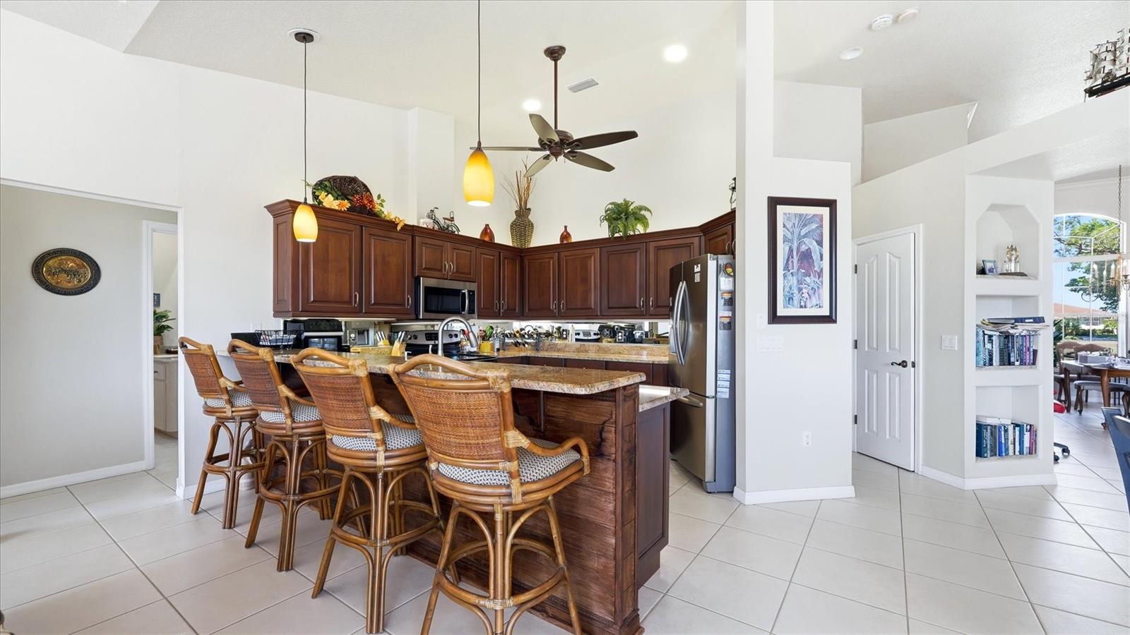 Image 14 of 40 For 324 Oakwood Circle