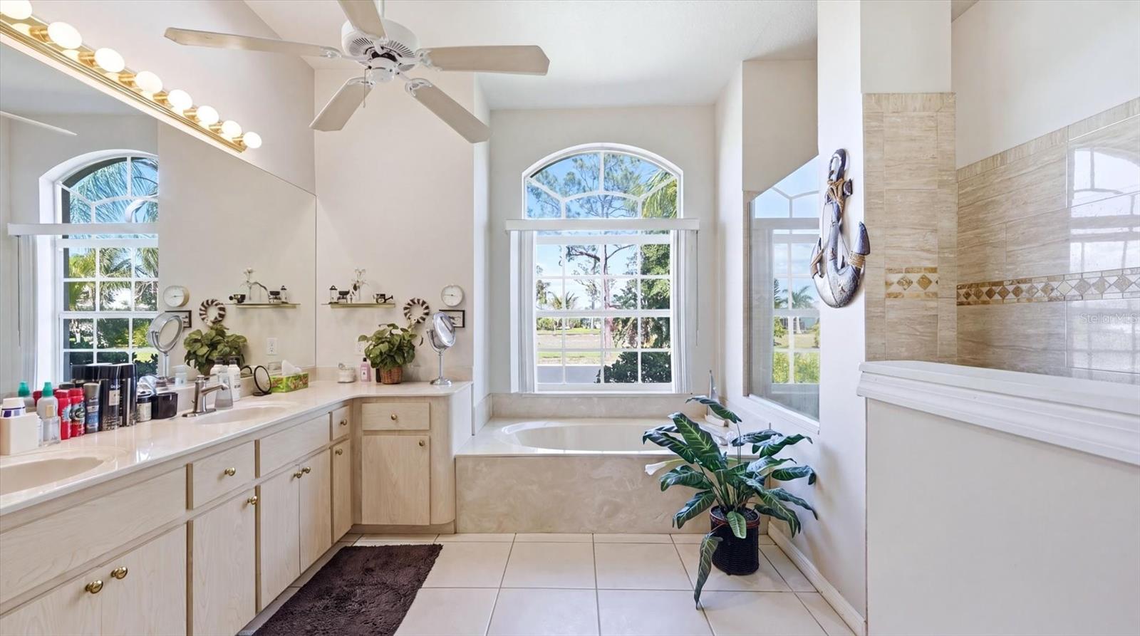 Image 22 of 40 For 324 Oakwood Circle