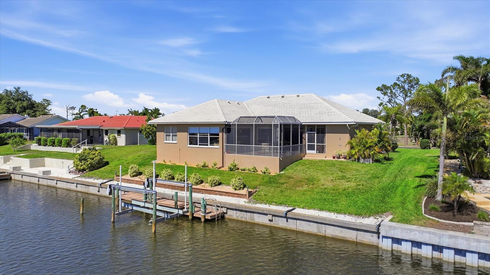 Image 33 of 40 For 324 Oakwood Circle