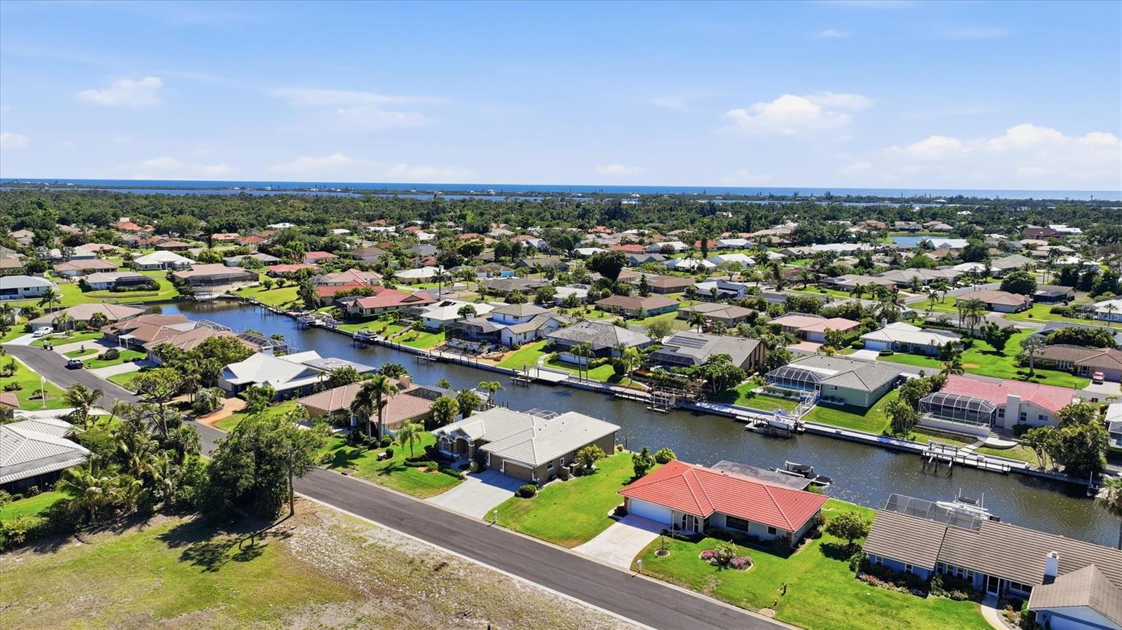 Image 39 of 40 For 324 Oakwood Circle