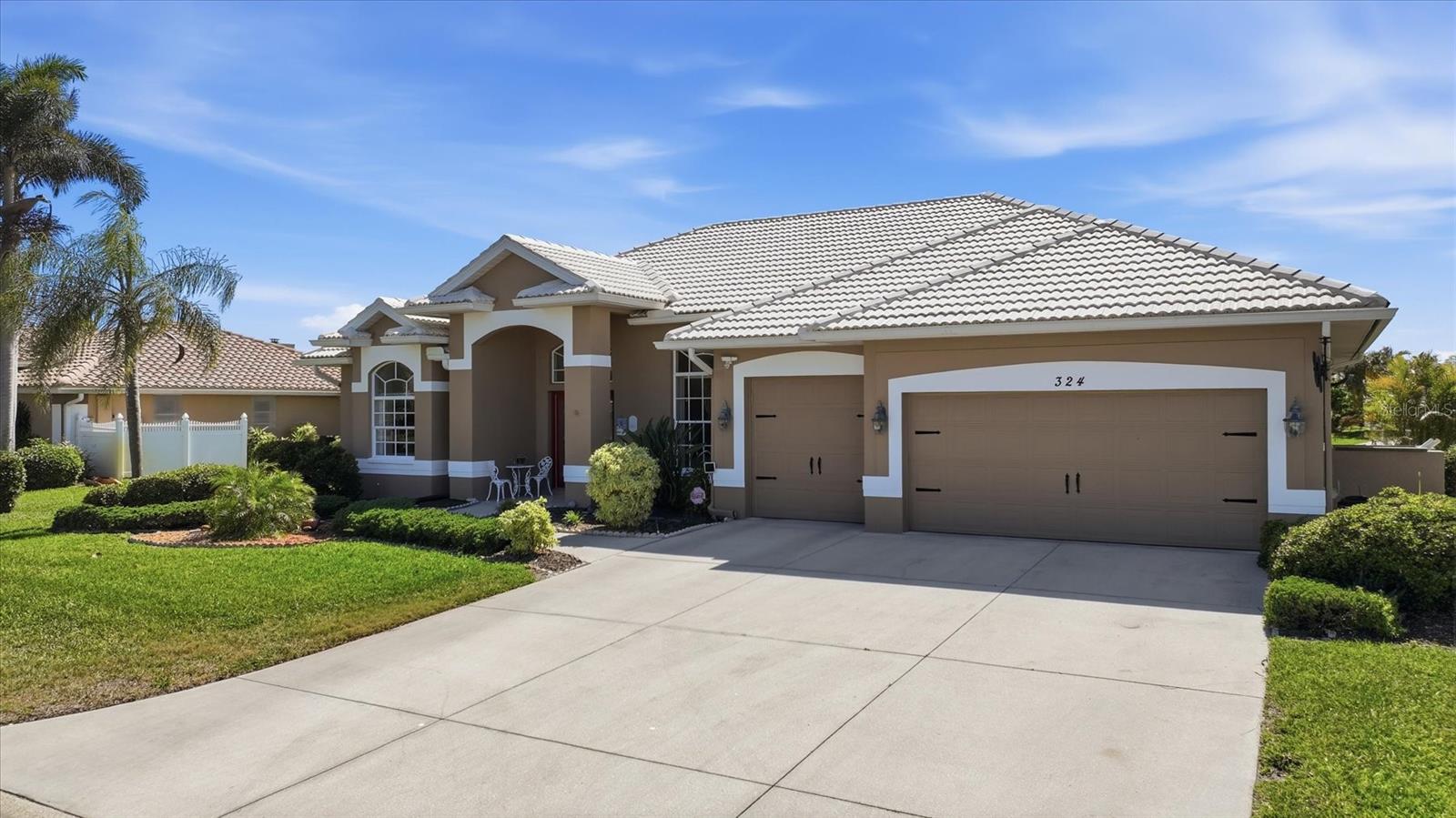 Image 6 of 40 For 324 Oakwood Circle