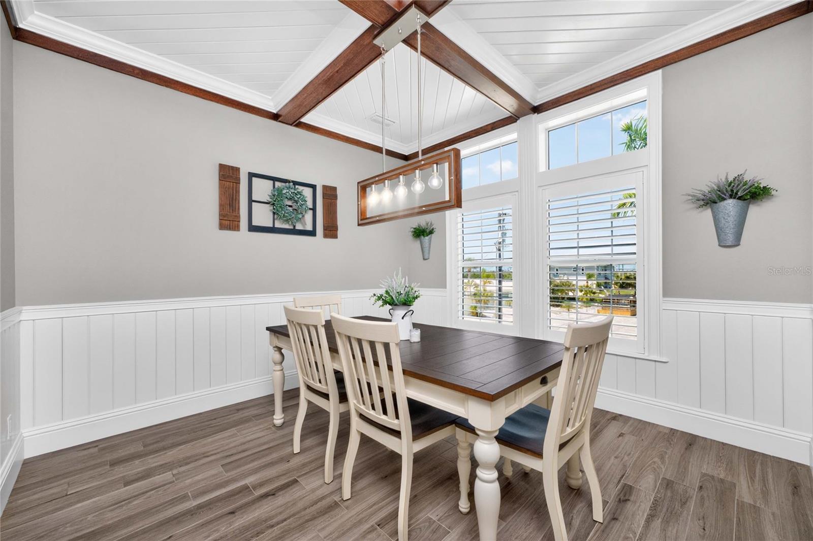 Image 28 of 82 For 9290 Pine Cove Drive