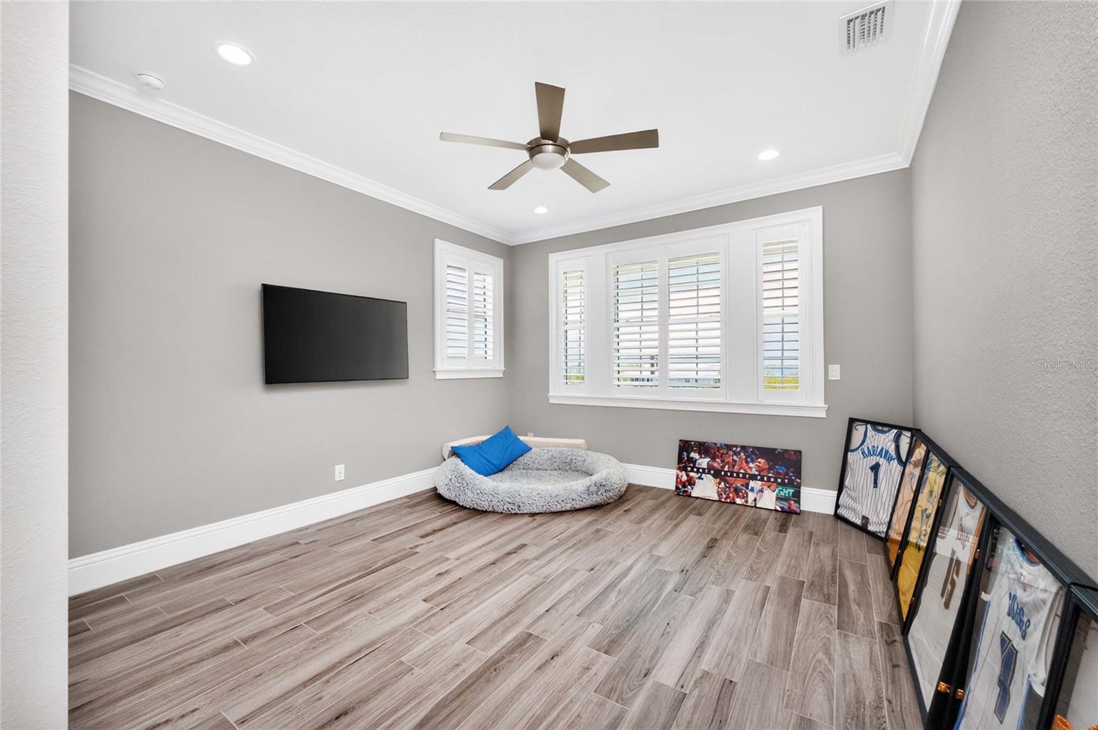 Image 39 of 82 For 9290 Pine Cove Drive