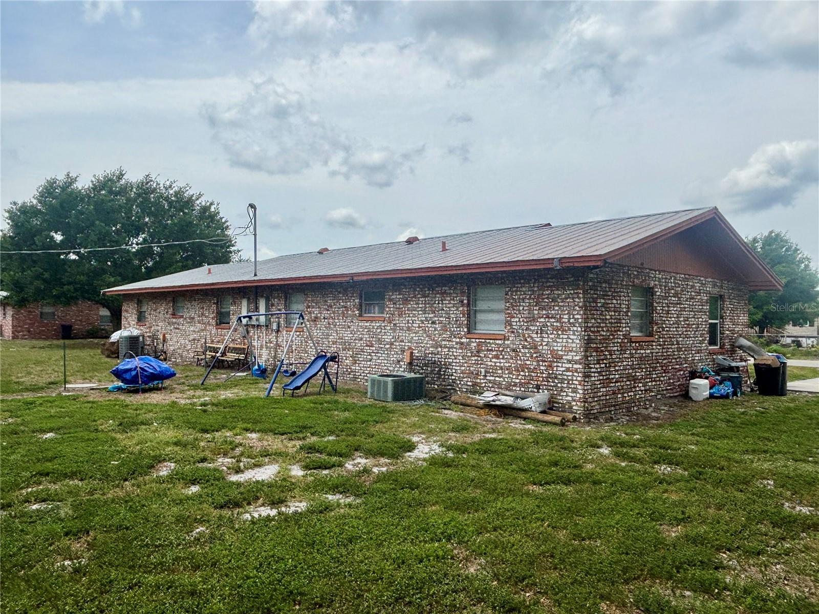 Image 23 of 25 For 1713 & 1715 Se Cherry Dr Drive Se