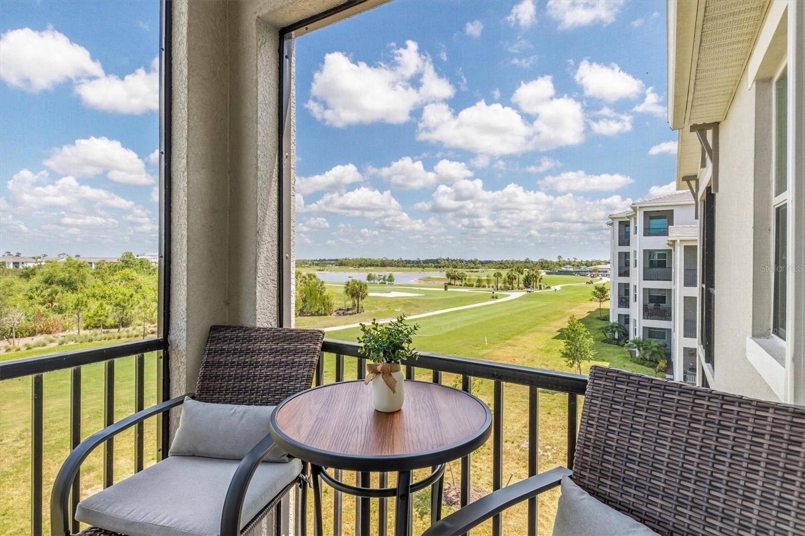 Image 15 of 60 For 12240 Wellen Golf Street 307