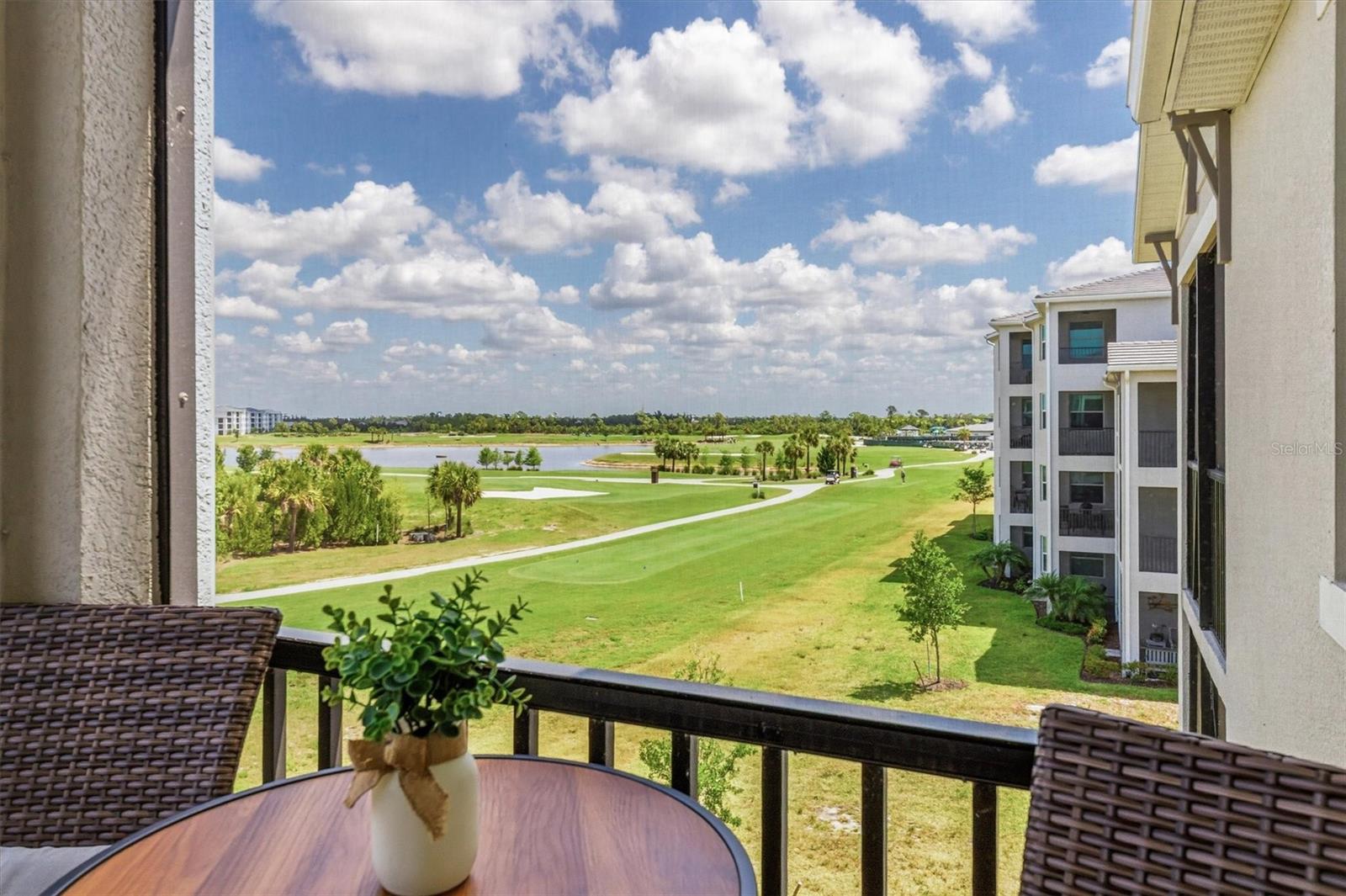 Image 16 of 60 For 12240 Wellen Golf Street 307