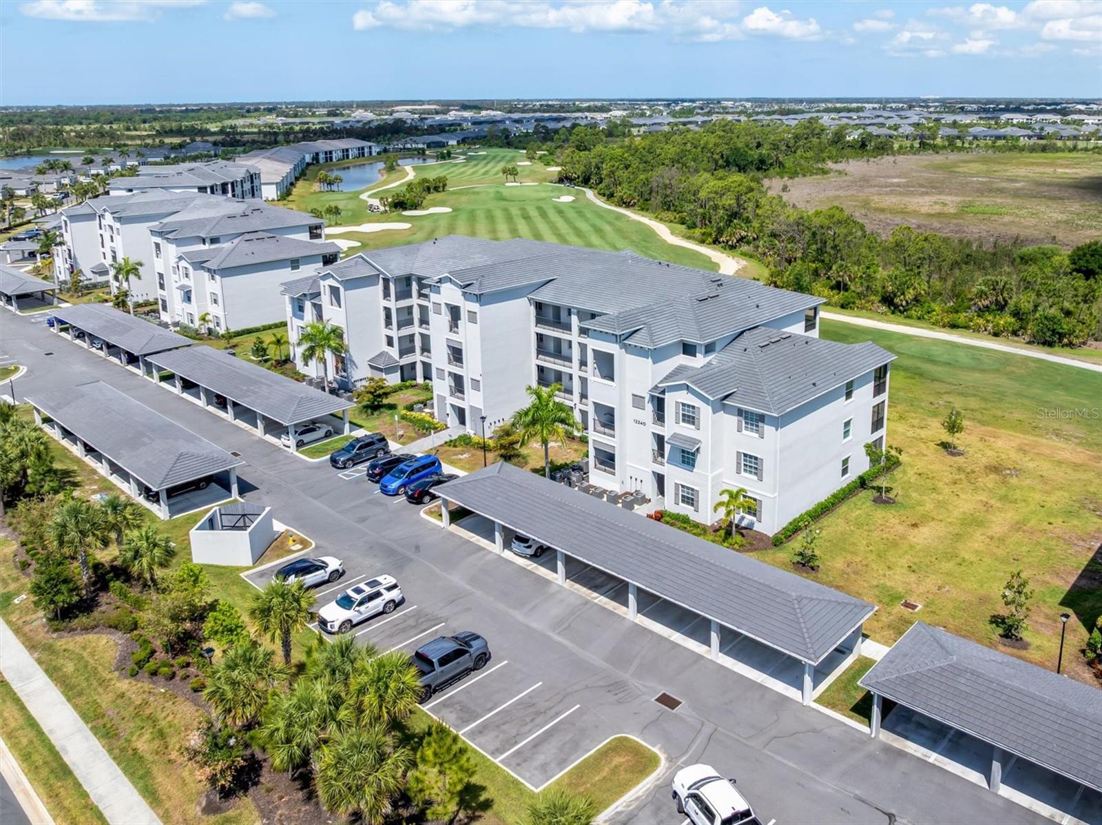 Image 30 of 60 For 12240 Wellen Golf Street 307