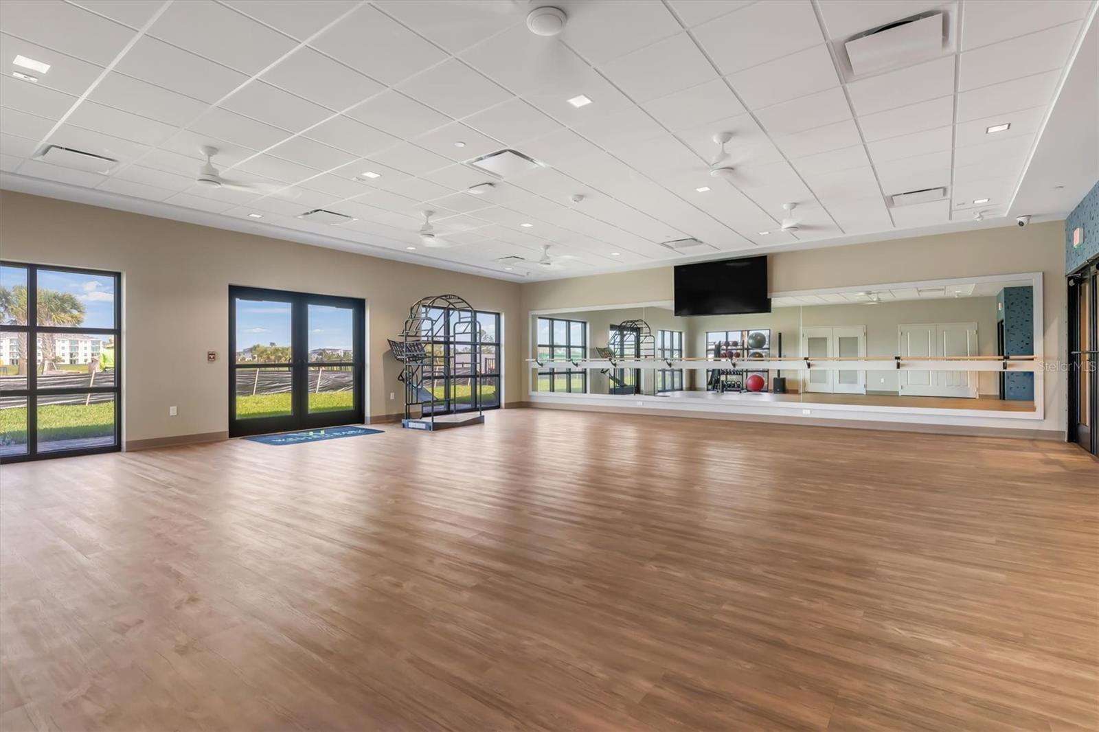 Image 41 of 60 For 12240 Wellen Golf Street 307