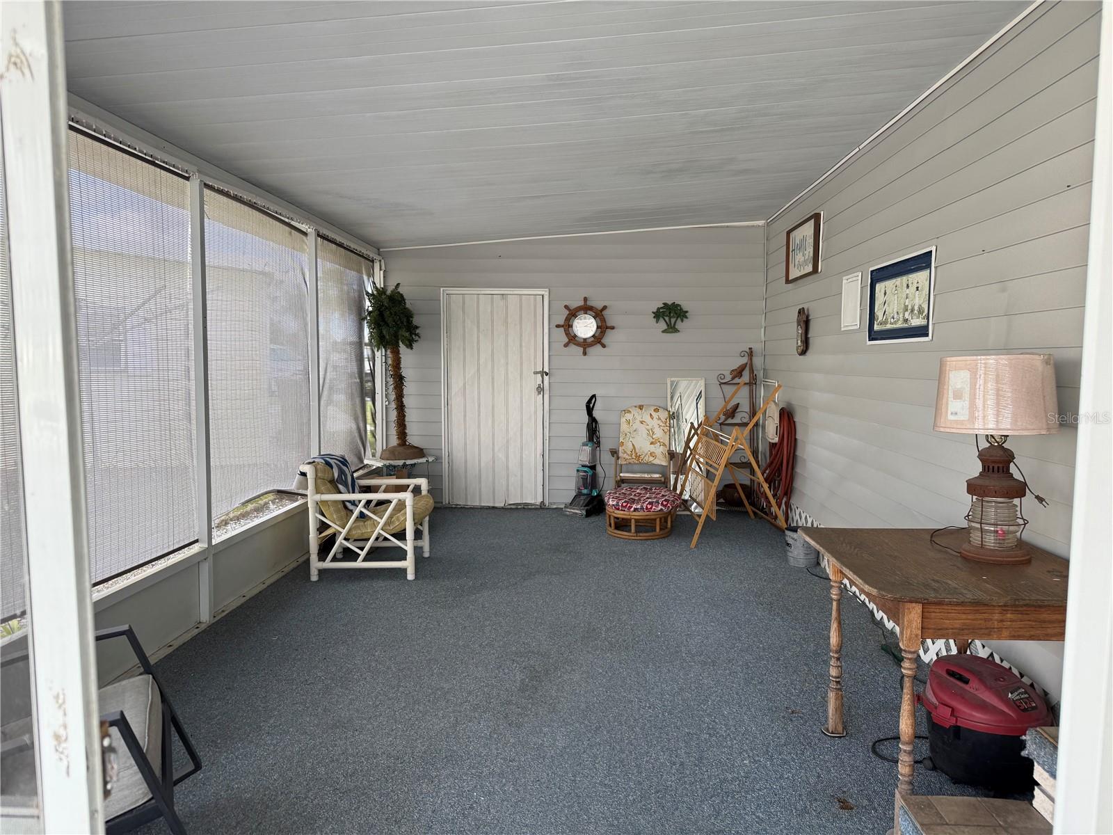 Image 10 of 74 For 527 Blackburn Boulevard