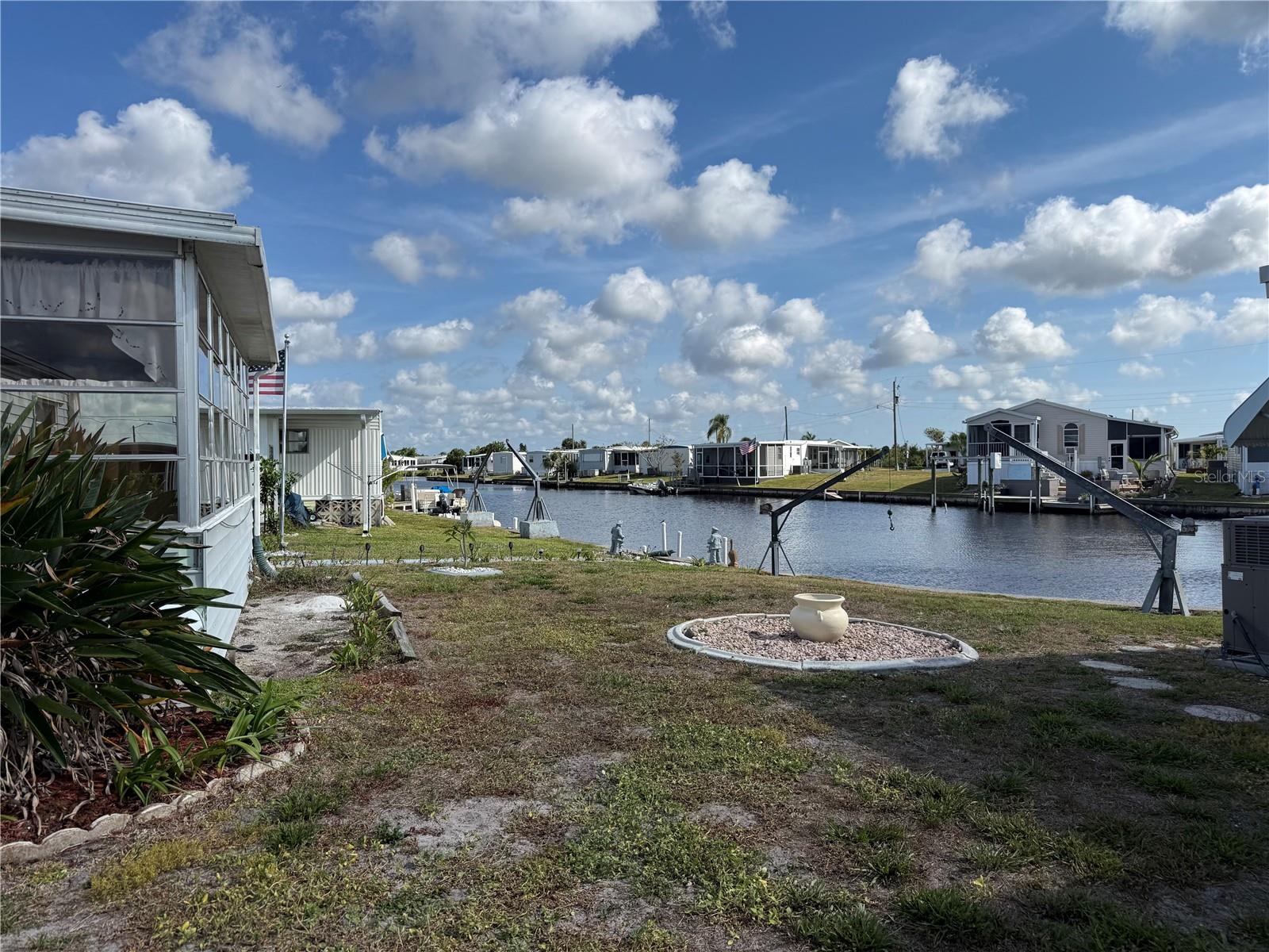 Image 2 of 74 For 527 Blackburn Boulevard