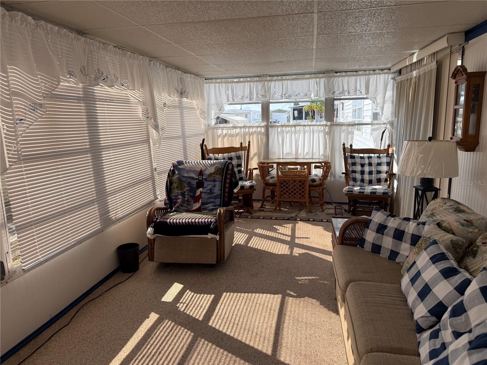 Image 22 of 74 For 527 Blackburn Boulevard