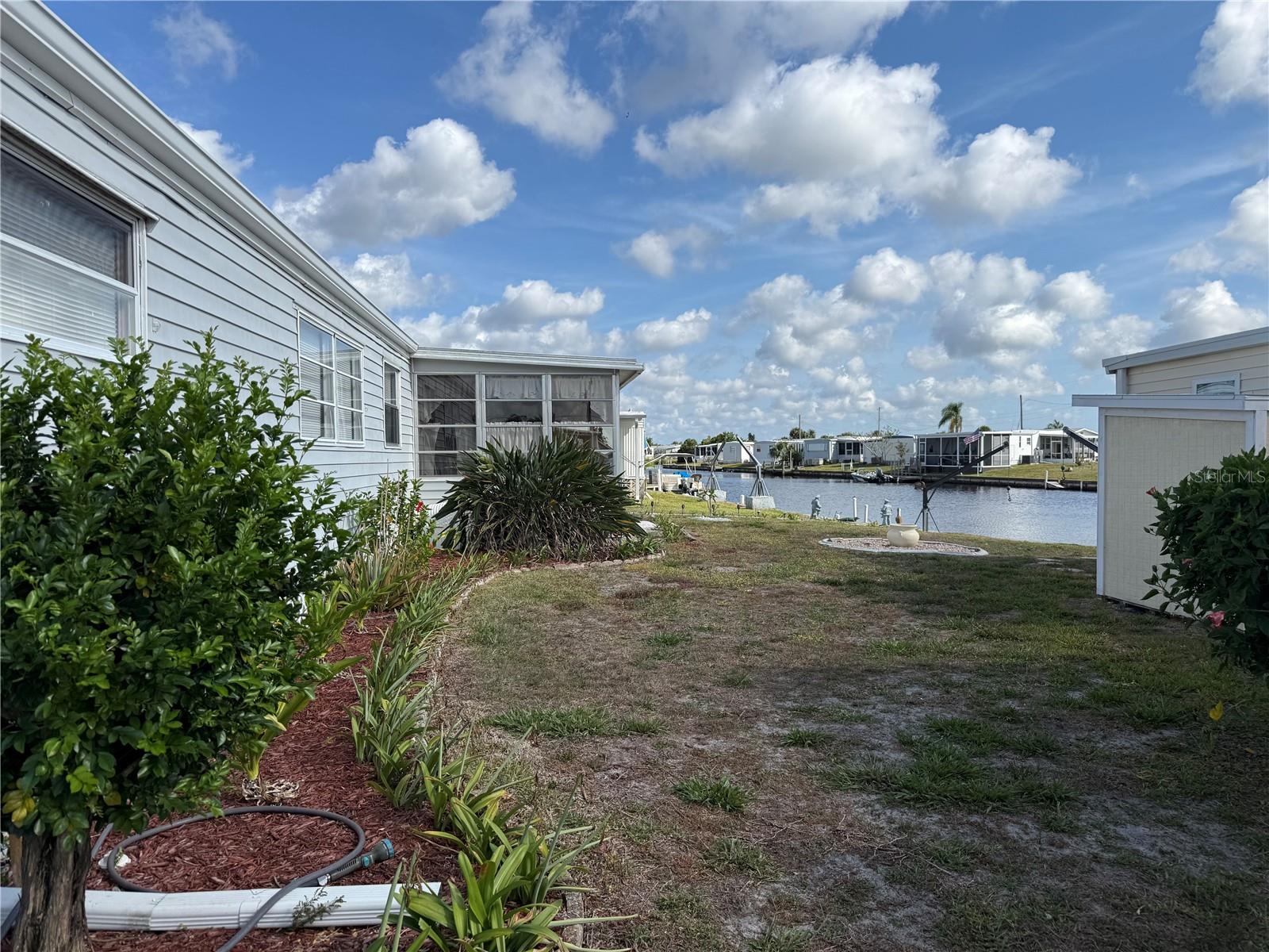 Image 6 of 74 For 527 Blackburn Boulevard