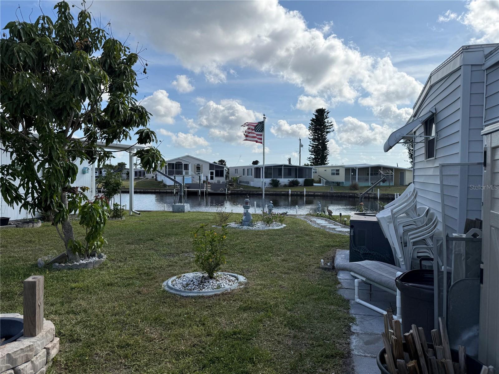 Image 8 of 74 For 527 Blackburn Boulevard