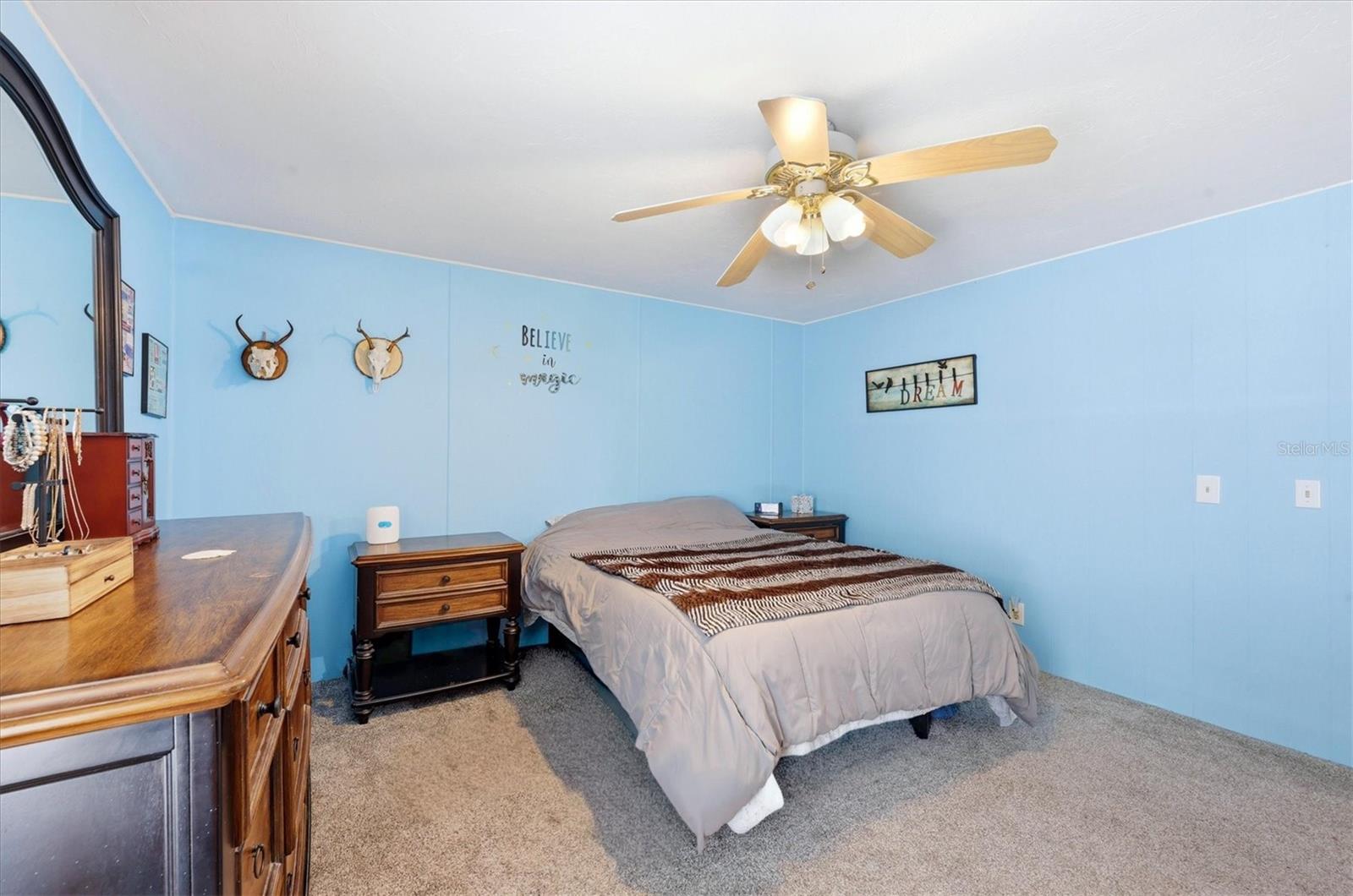 Image 14 of 42 For 6167 Oriole Boulevard