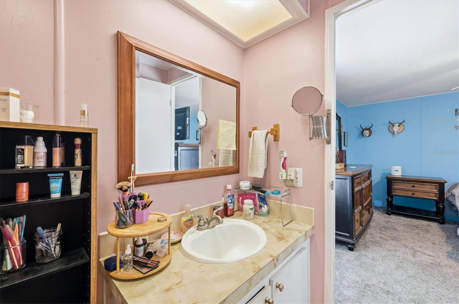 Image 16 of 42 For 6167 Oriole Boulevard
