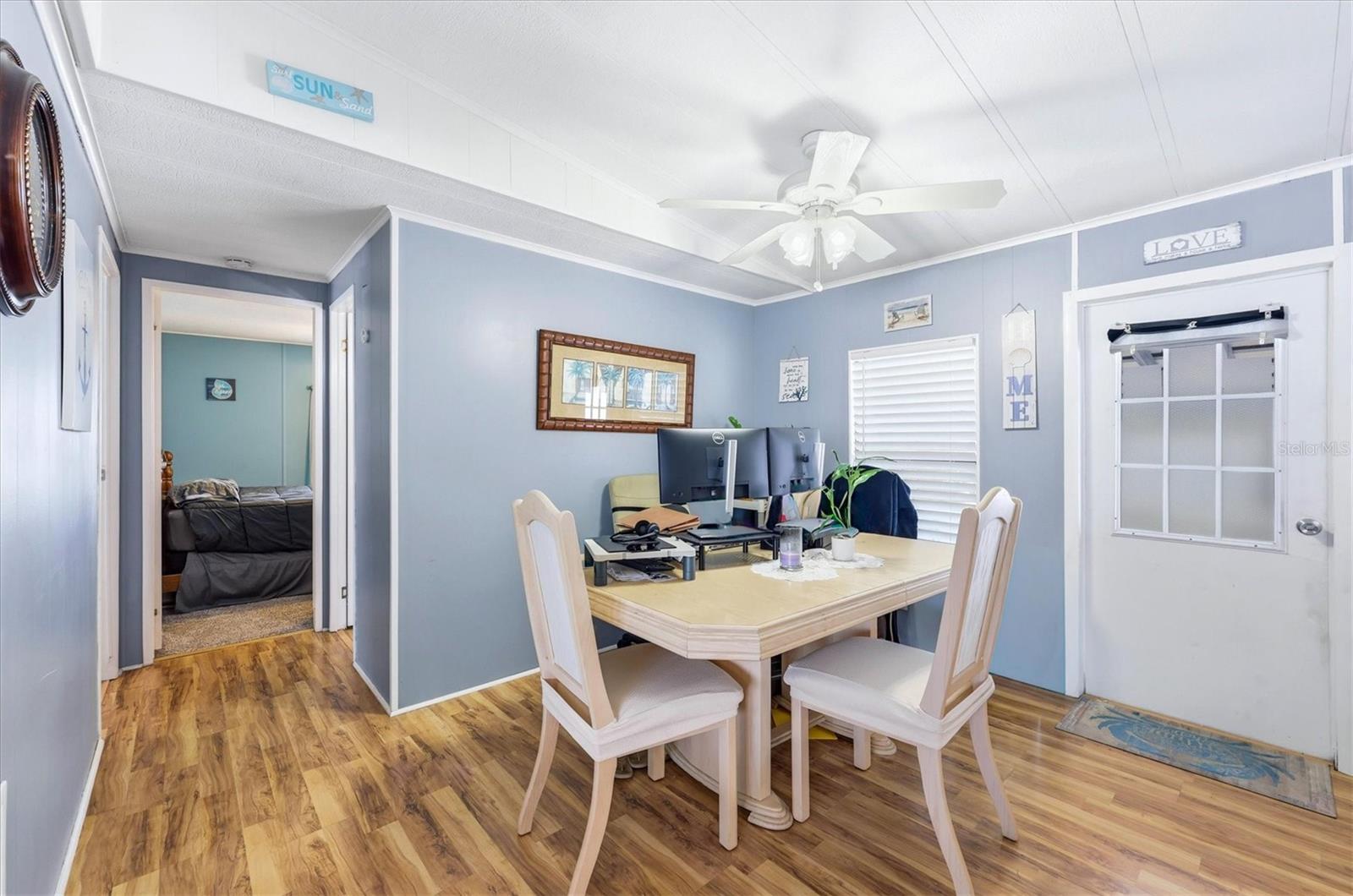 Image 6 of 42 For 6167 Oriole Boulevard