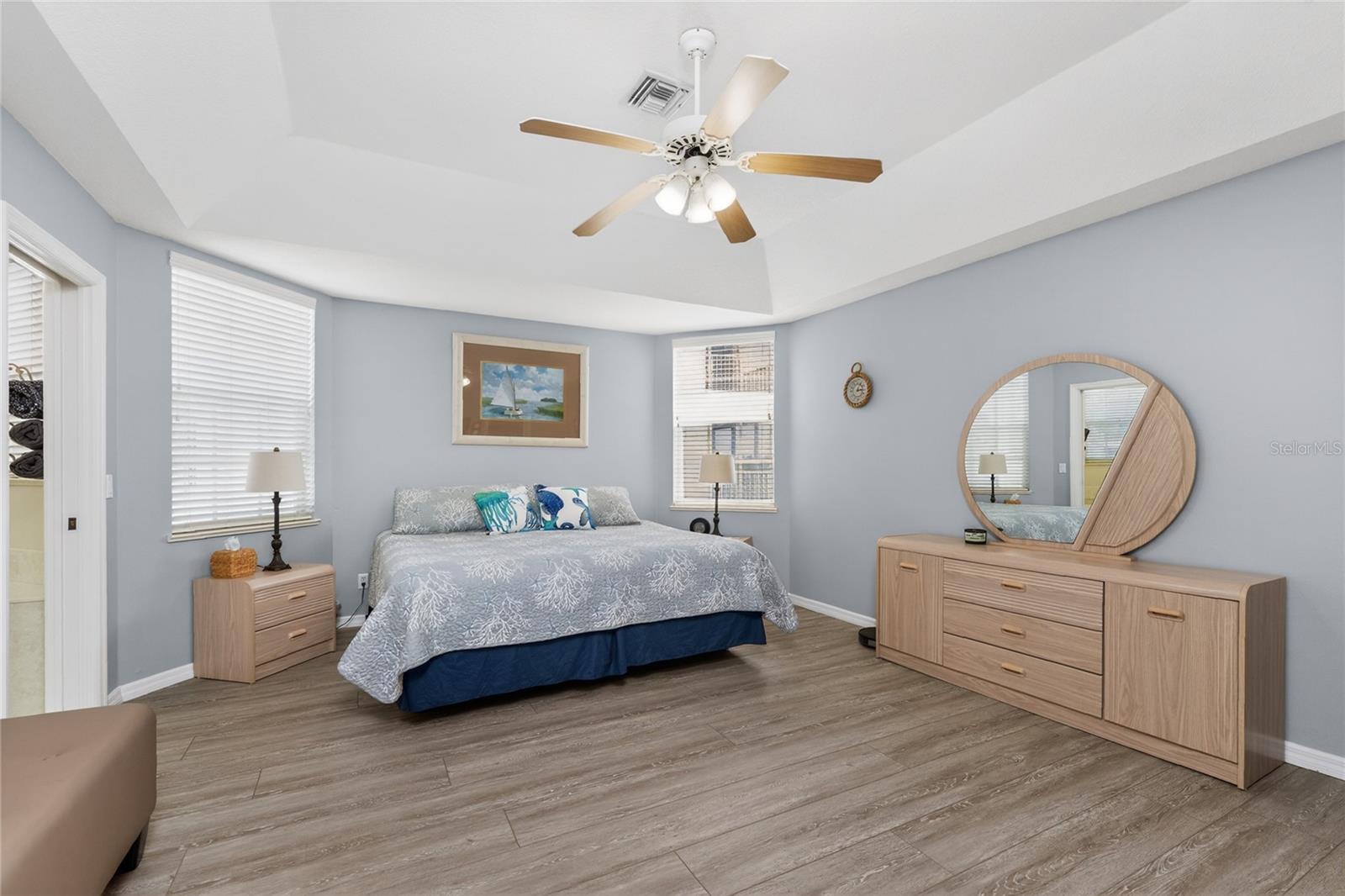 Image 33 of 95 For 1390 Beach Road 1