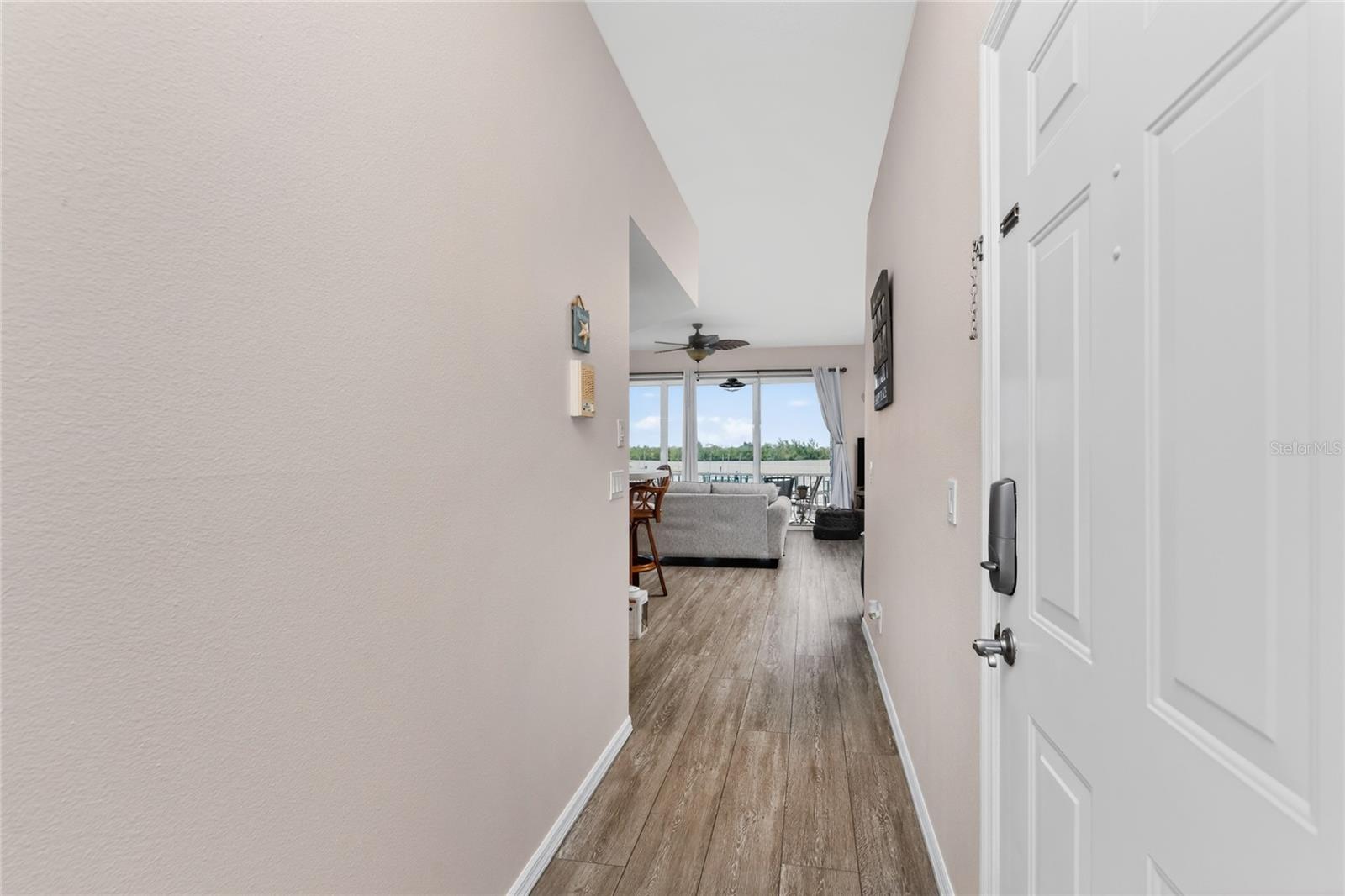 Image 4 of 95 For 1390 Beach Road 1