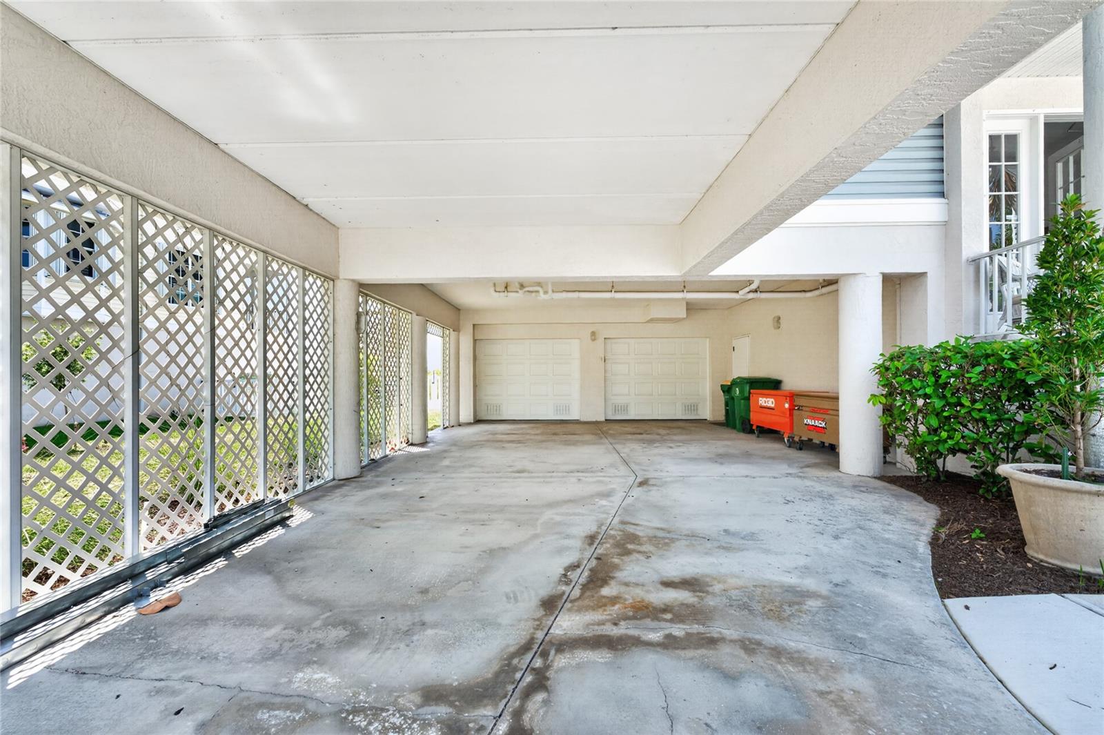 Image 55 of 95 For 1390 Beach Road 1