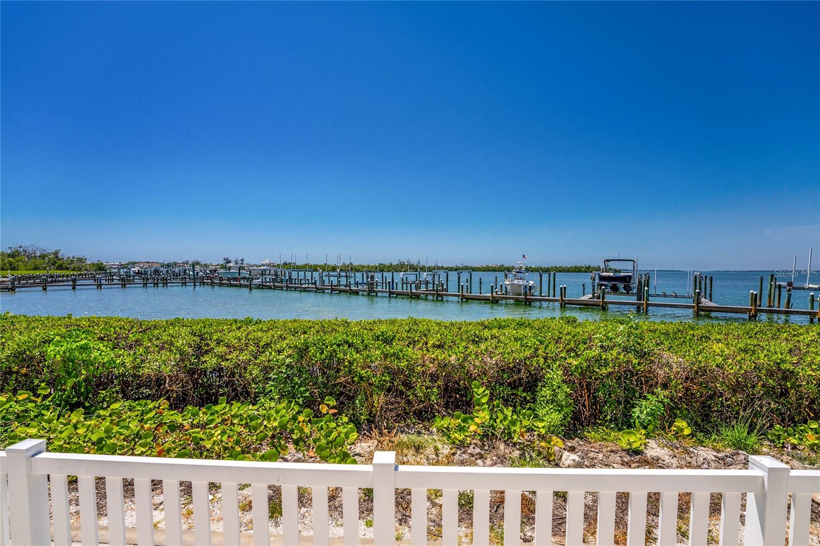Image 64 of 95 For 1390 Beach Road 1