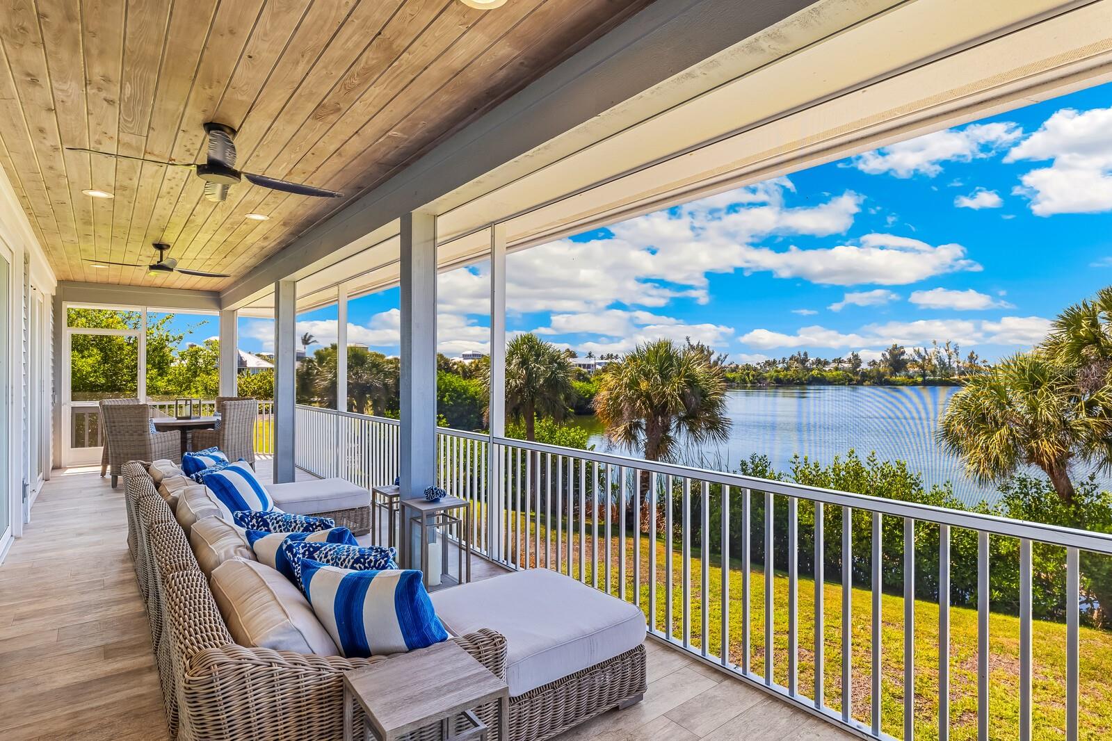 Image 30 of 37 For 40 Seawatch Lake Drive