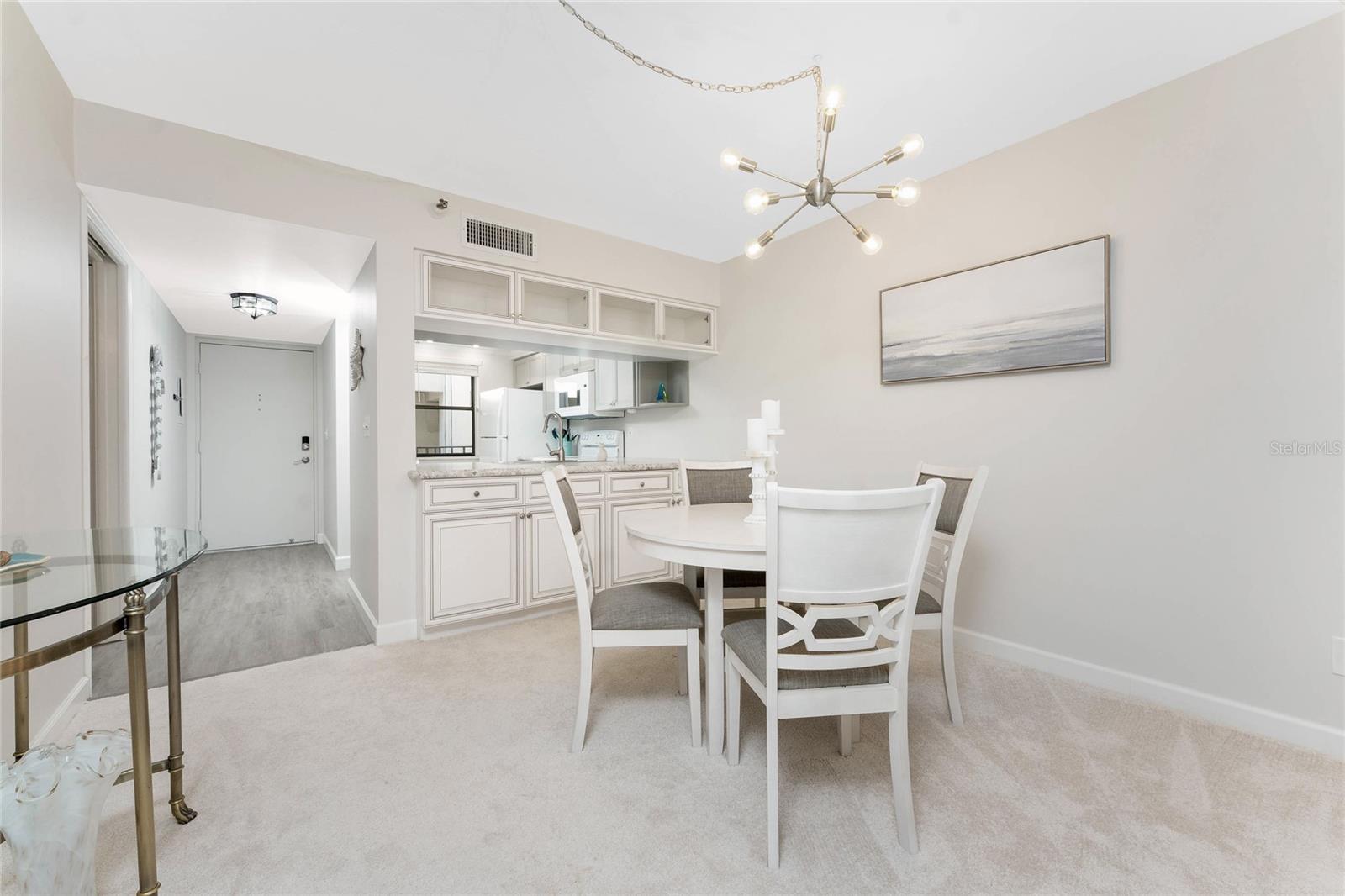 Image 18 of 47 For 1551 Beach Road 306