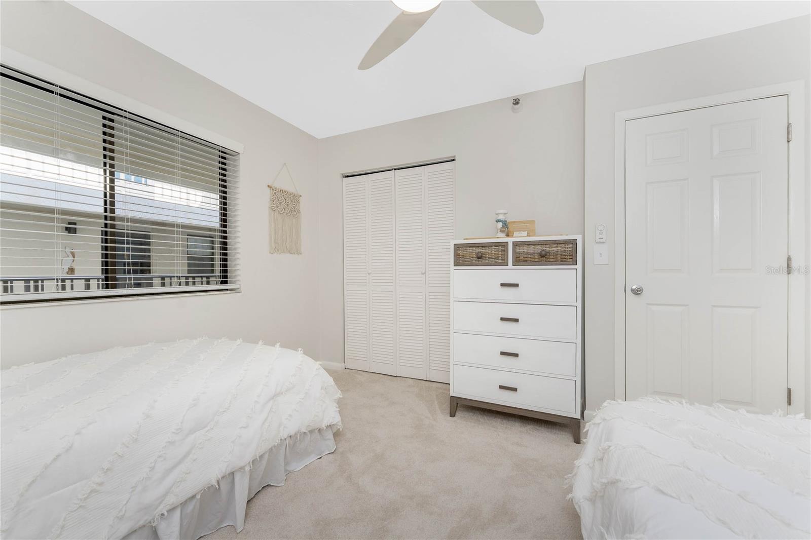Image 32 of 47 For 1551 Beach Road 306