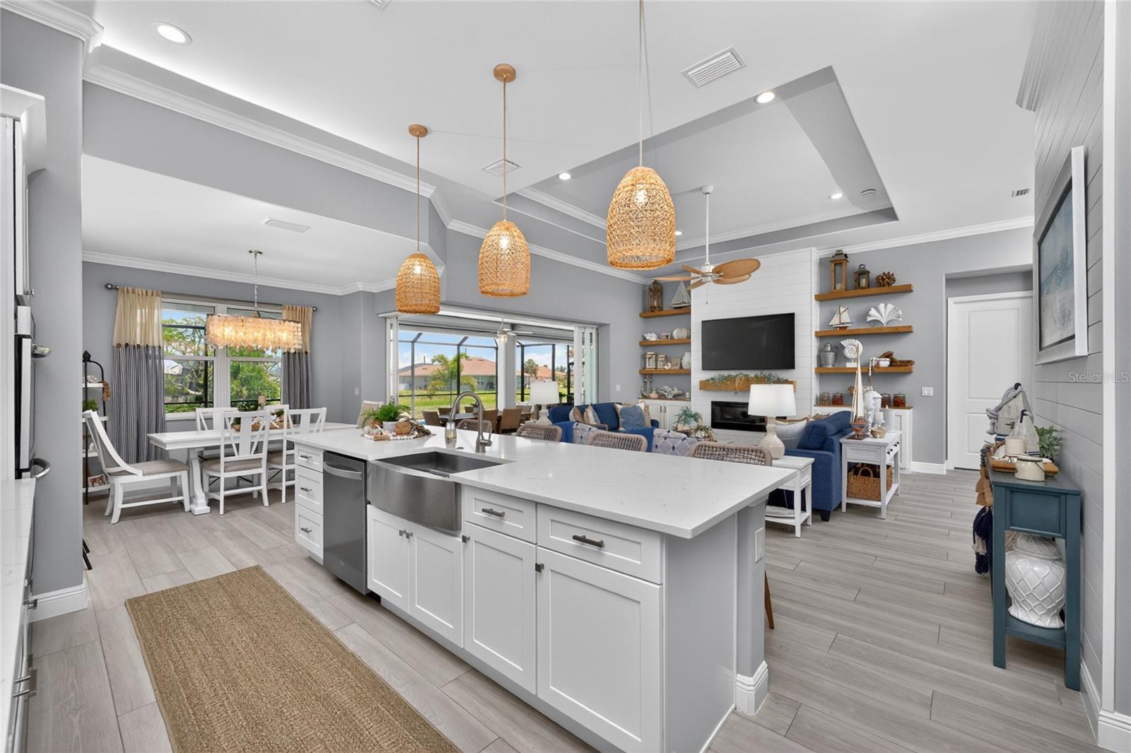 Image 18 of 55 For 255 Rotonda Boulevard S