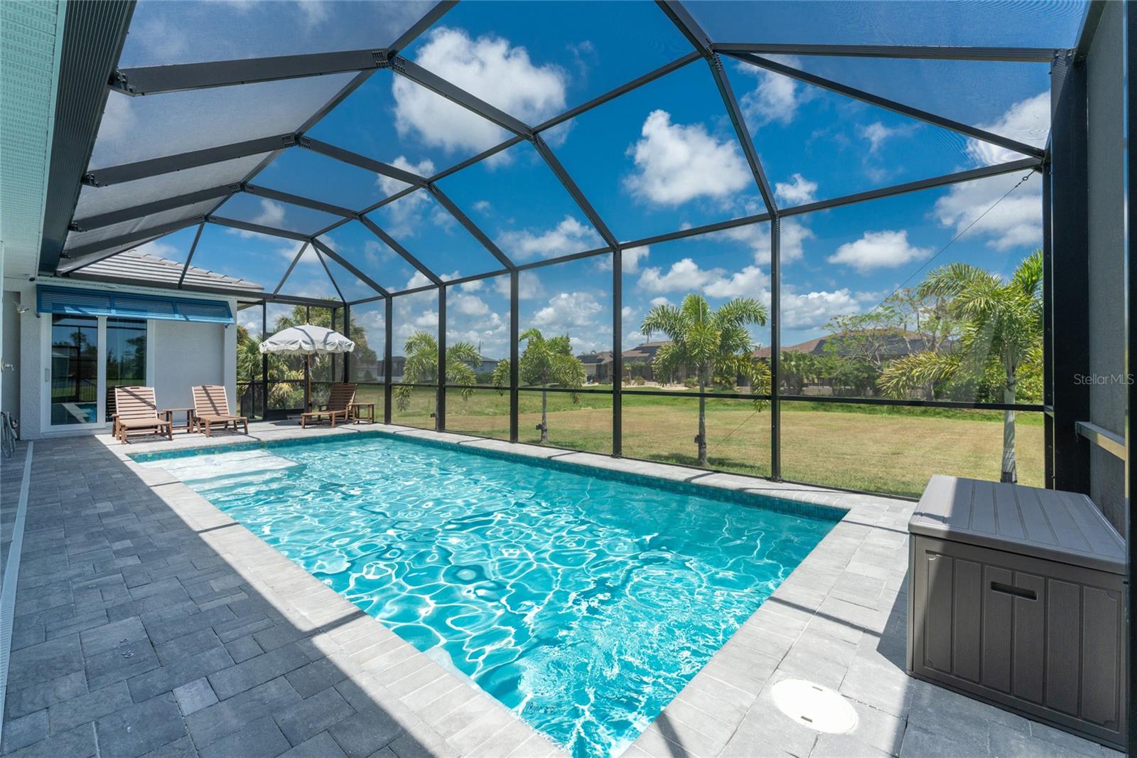 Image 3 of 55 For 255 Rotonda Boulevard S