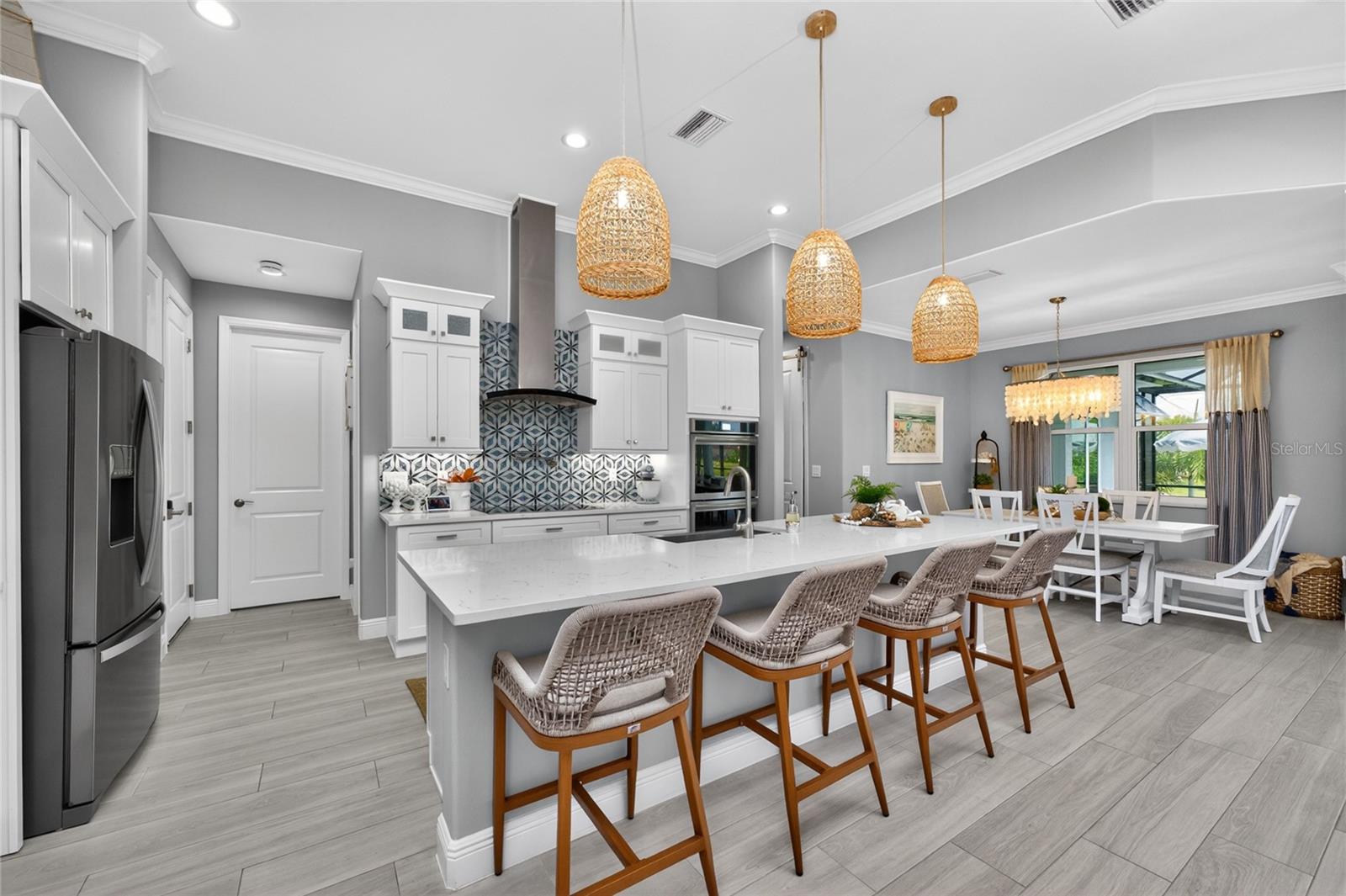Image 4 of 55 For 255 Rotonda Boulevard S