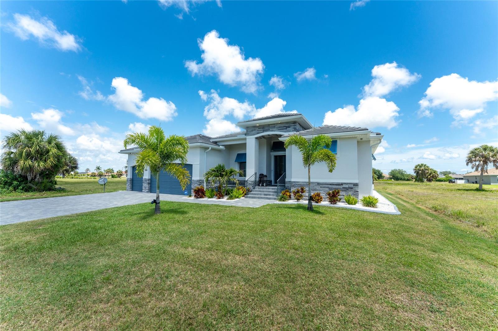 Image 46 of 55 For 255 Rotonda Boulevard S