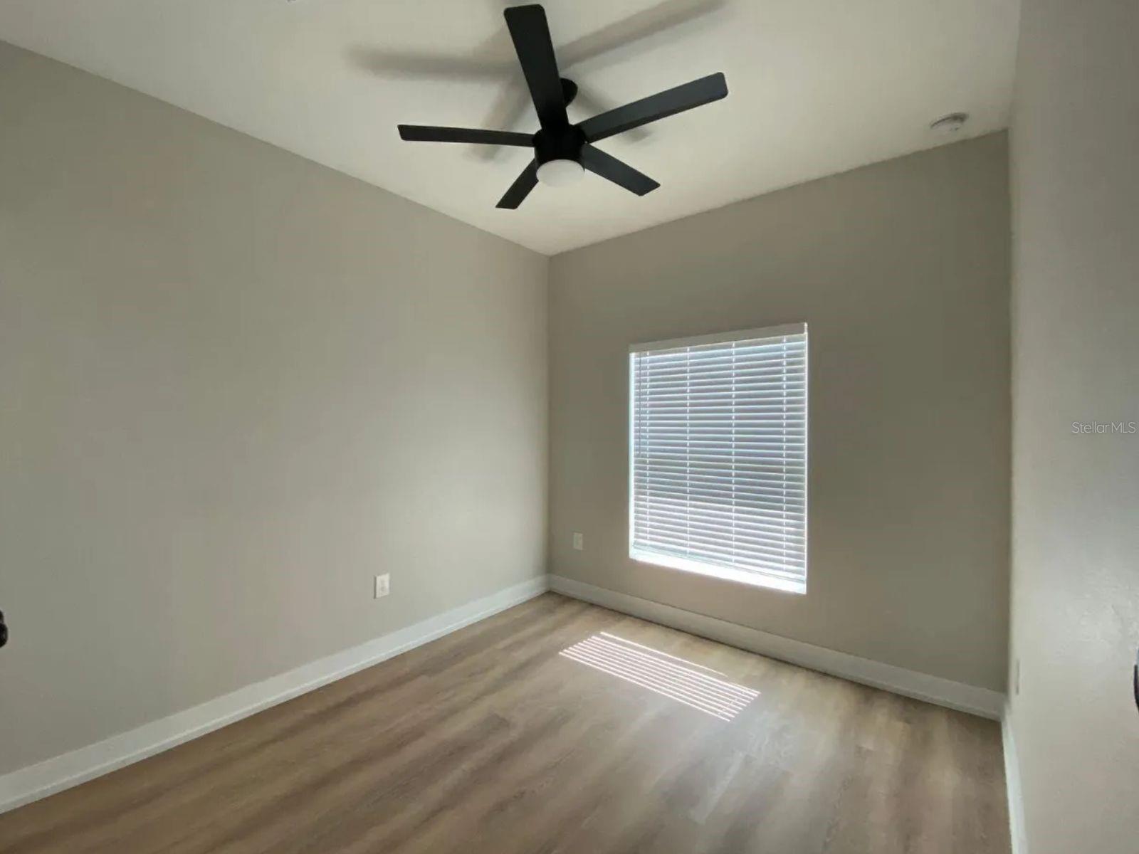 Image 7 of 12 For 10524 Pendleton Avenue