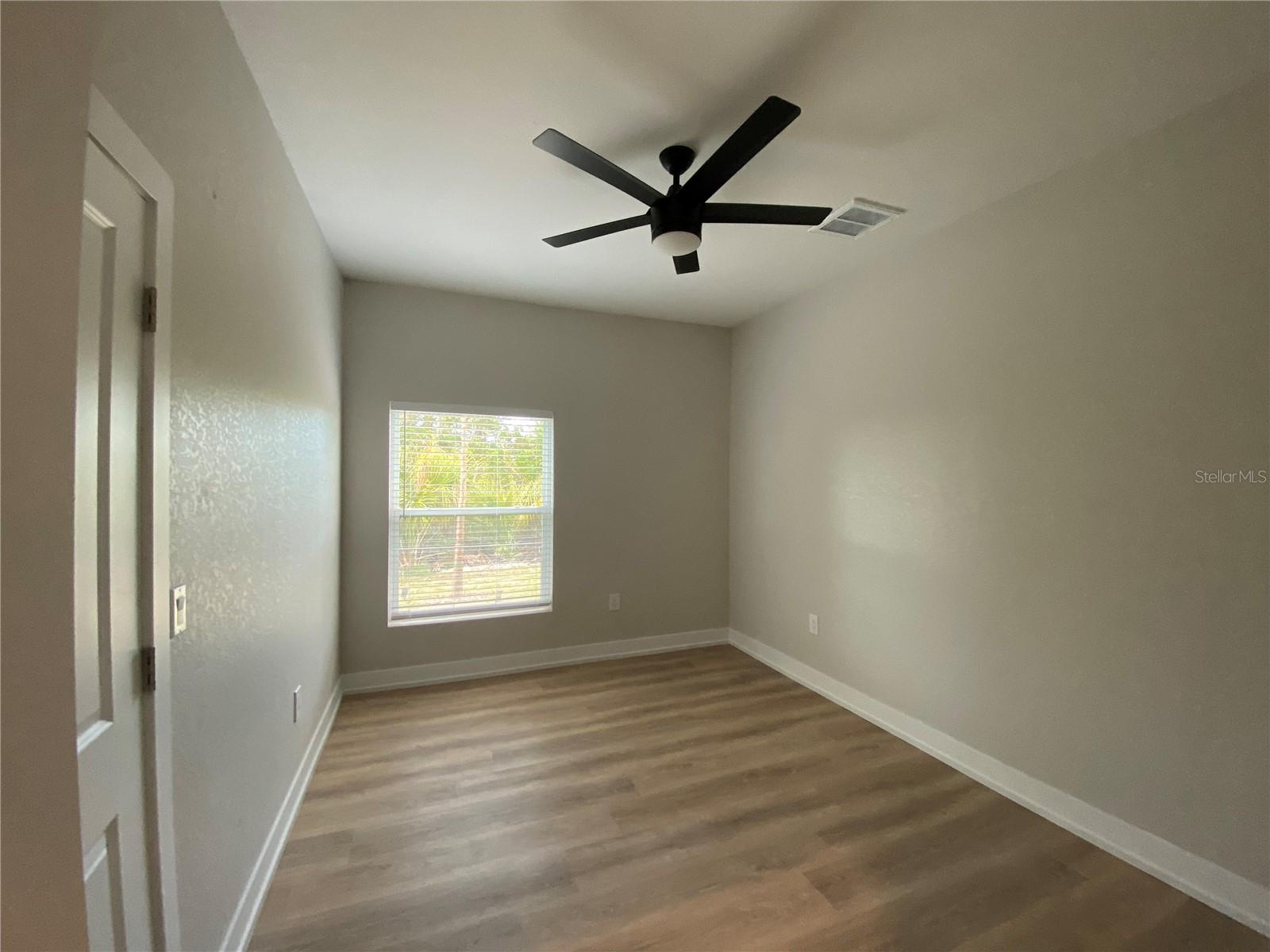 Image 9 of 12 For 10524 Pendleton Avenue