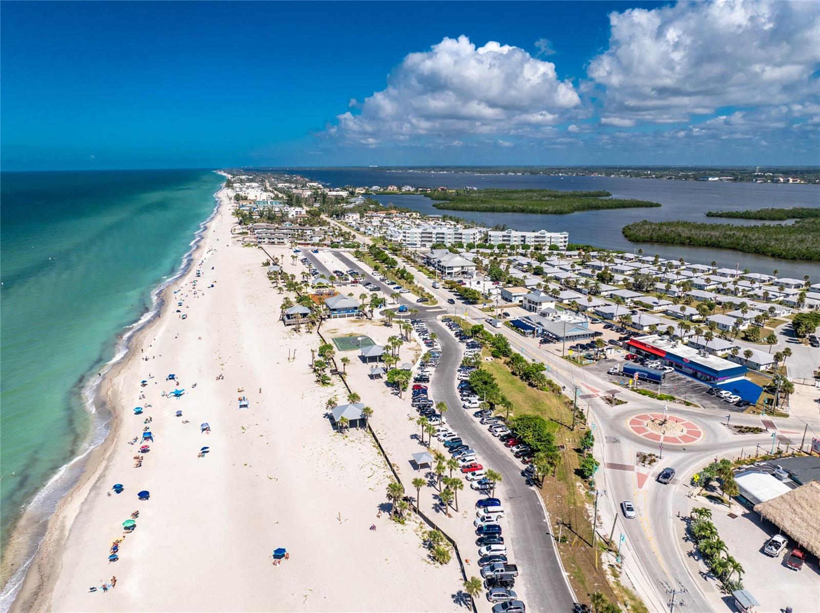 Image 24 of 29 For 1285 Gulf Boulevard 4