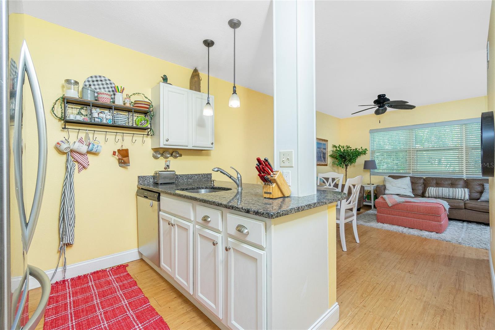 Image 7 of 29 For 1285 Gulf Boulevard 4