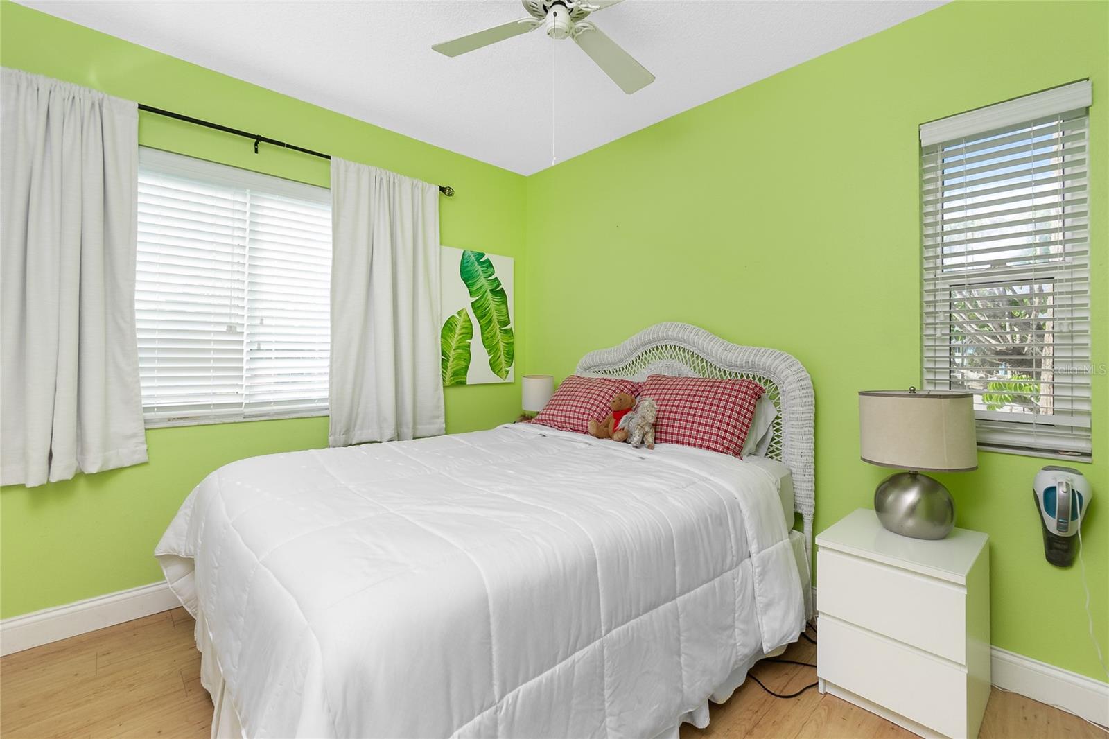 Image 9 of 29 For 1285 Gulf Boulevard 4