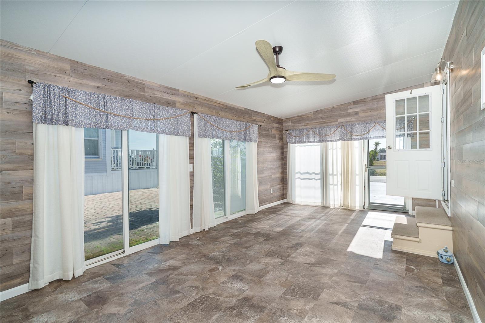 Image 5 of 54 For 1320 Seagull Drive