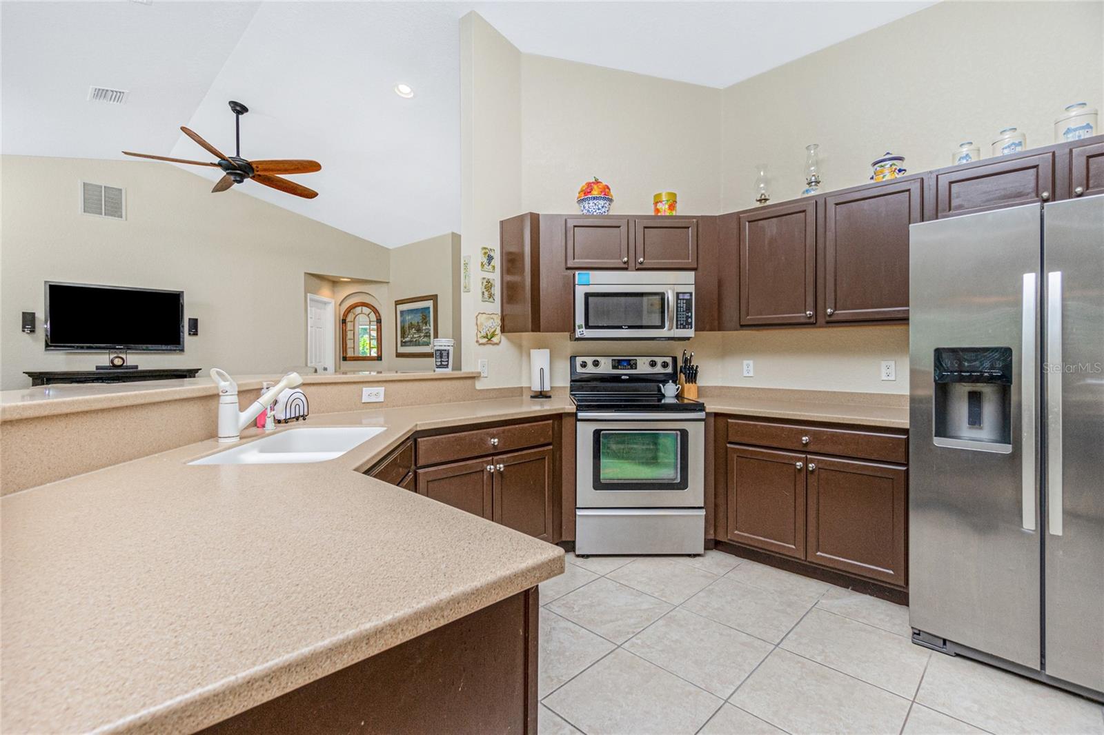 Image 11 of 49 For 13194 Eleanor Avenue
