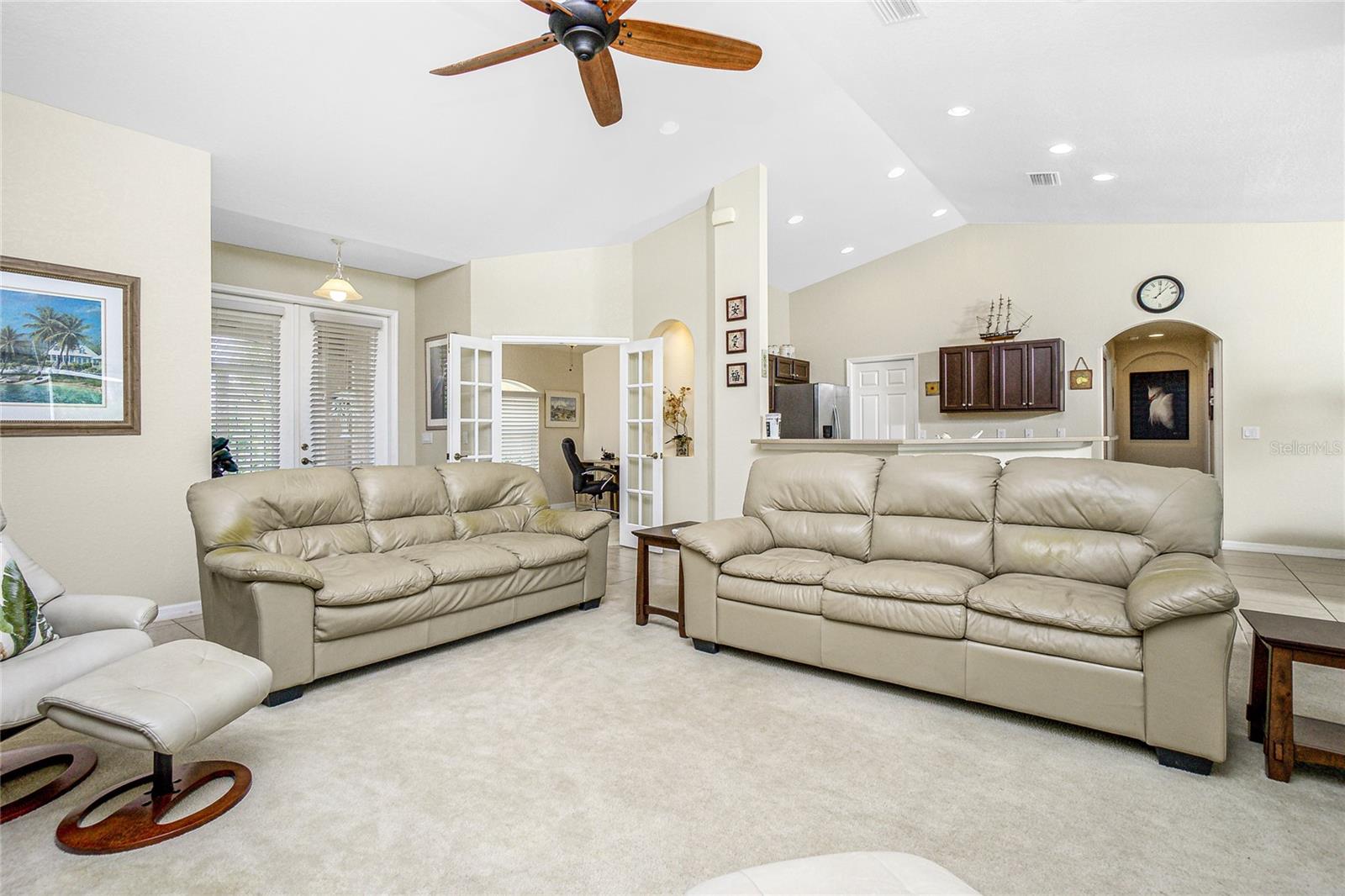 Image 9 of 49 For 13194 Eleanor Avenue