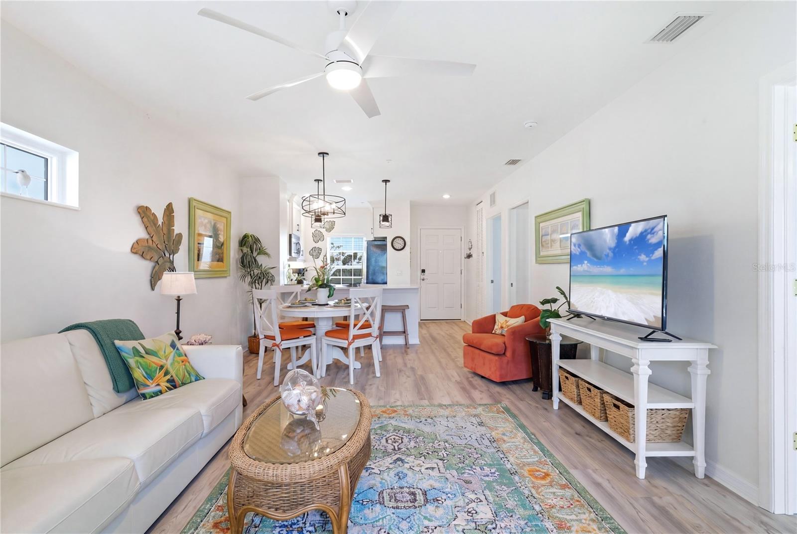Image 13 of 49 For 8405 Placida Road 204
