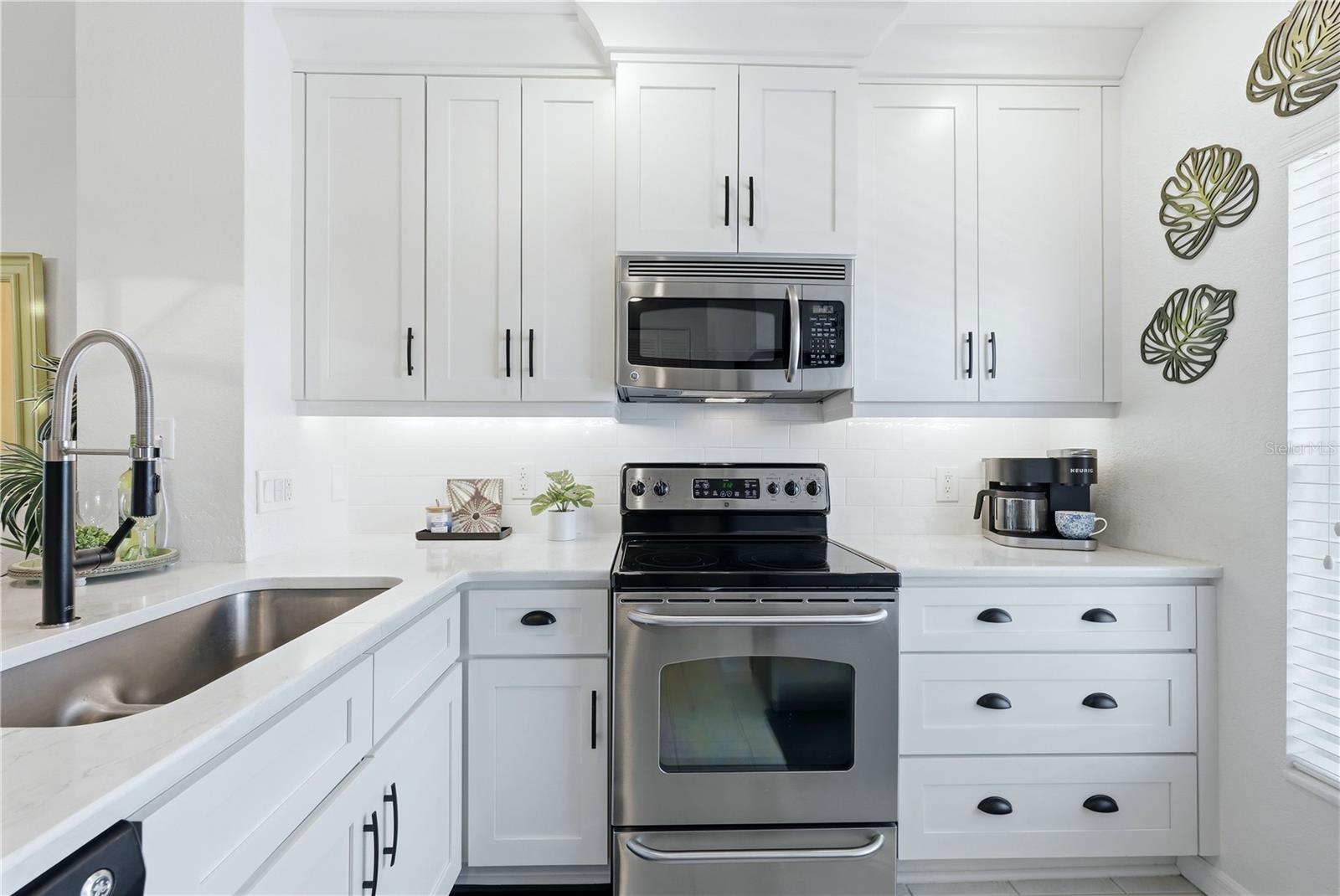 Image 22 of 49 For 8405 Placida Road 204