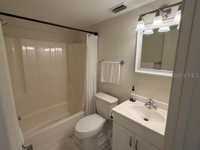 Image 17 of 22 For 12538 Kingsway Circle 403