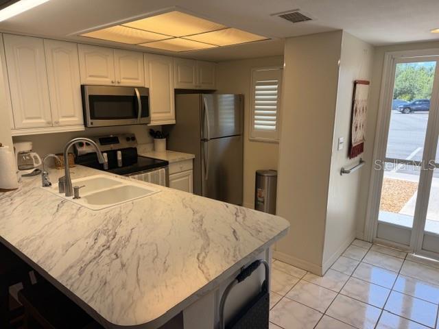 Image 4 of 22 For 12538 Kingsway Circle 403