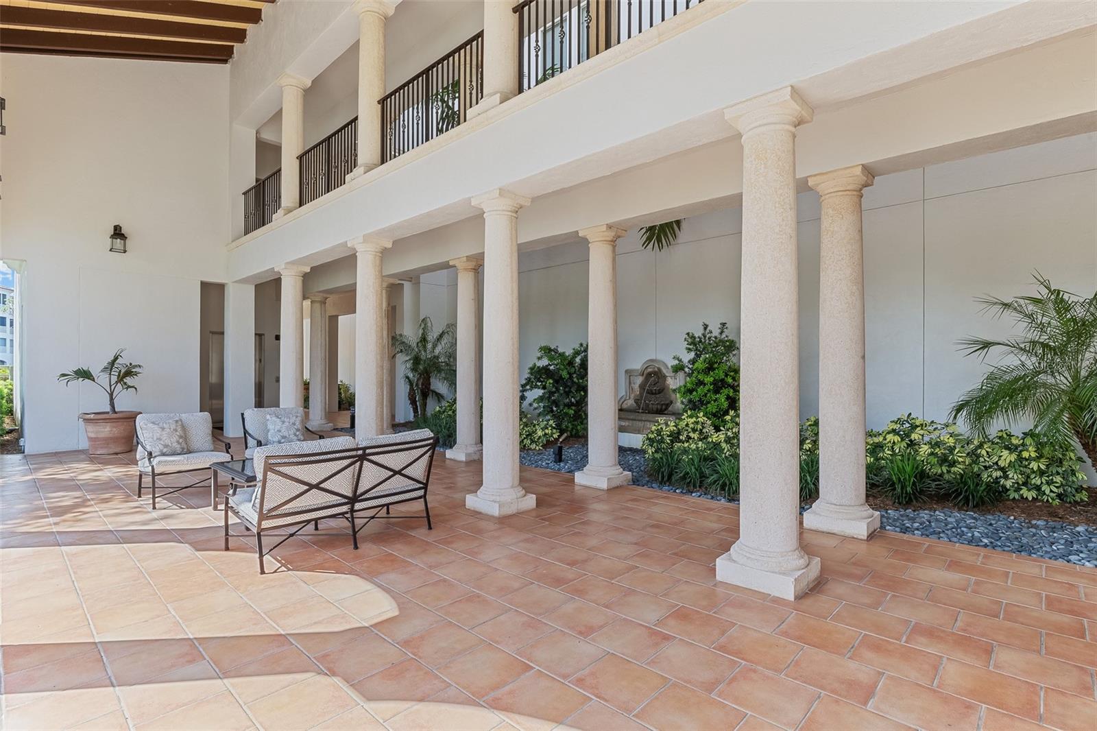 Image 4 of 40 For 11200 Hacienda Del Mar Boulevard 306
