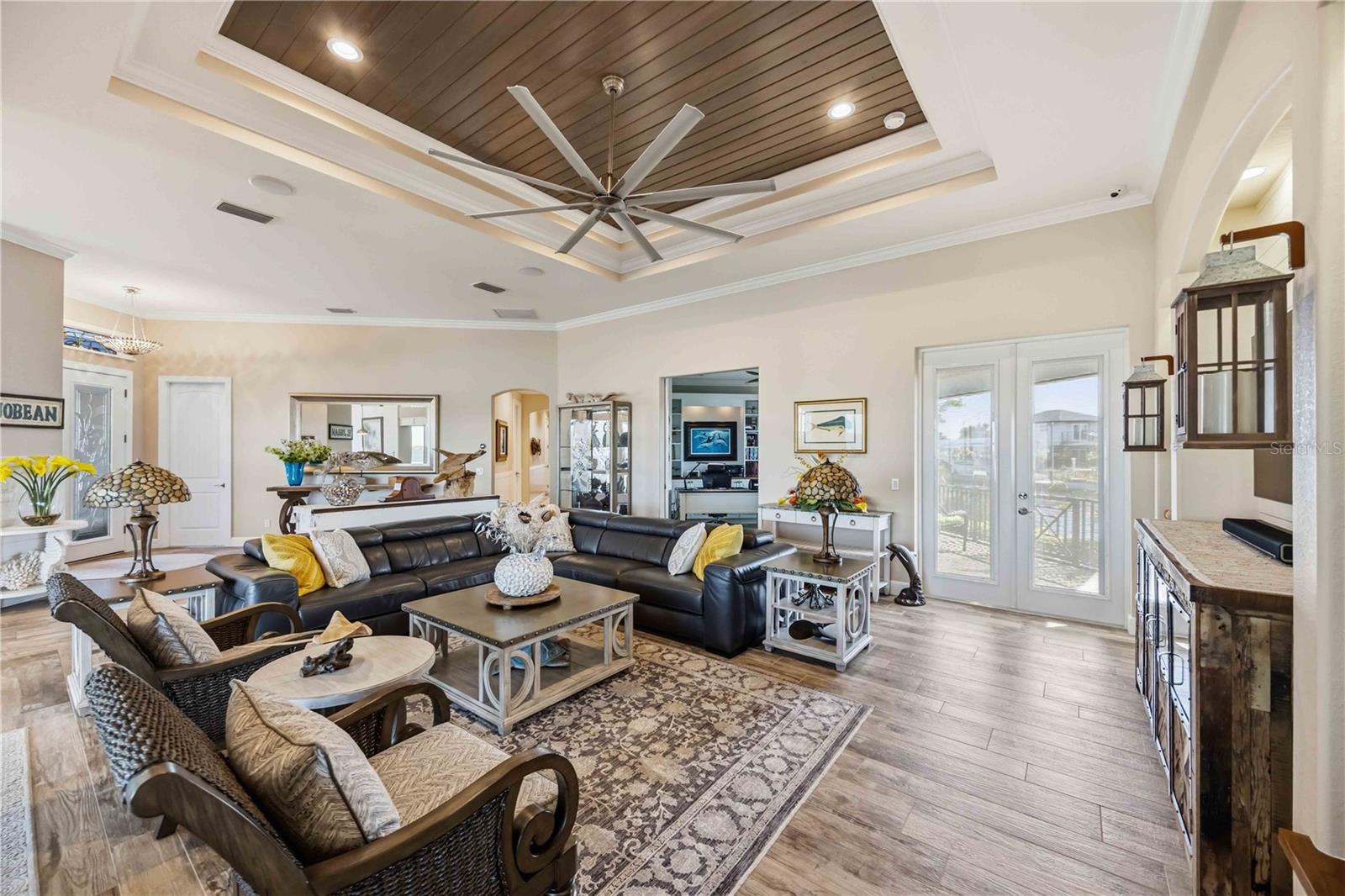 Image 15 of 92 For 4179 Spire Street