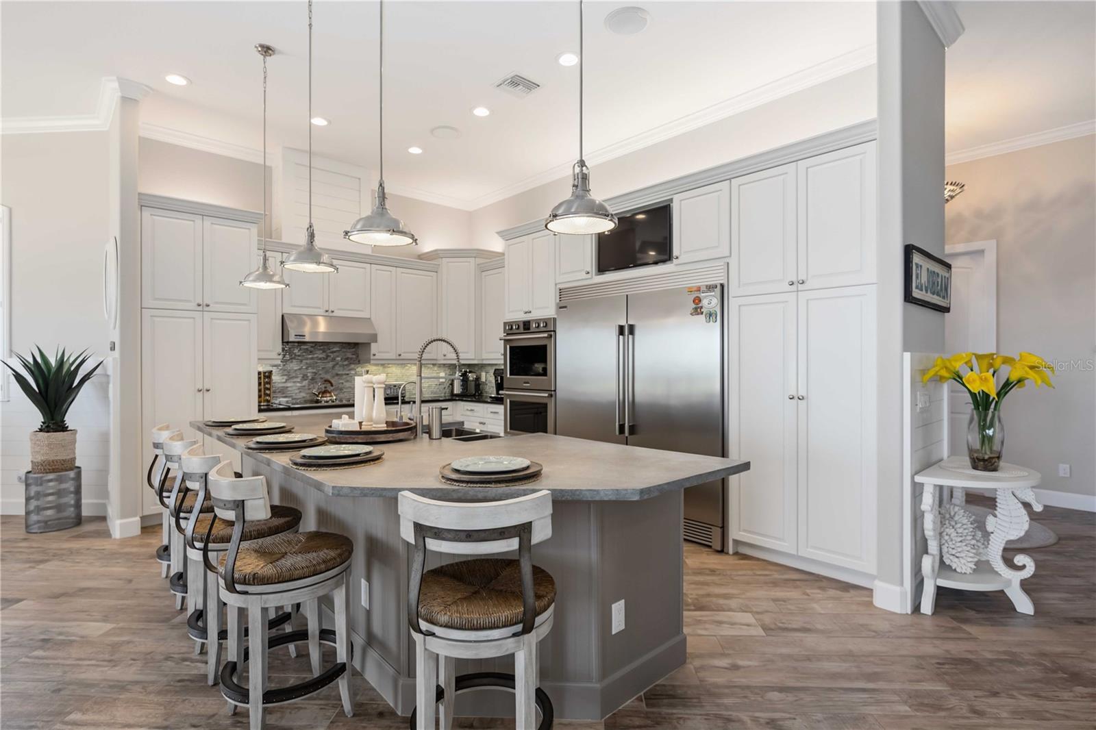 Image 16 of 92 For 4179 Spire Street