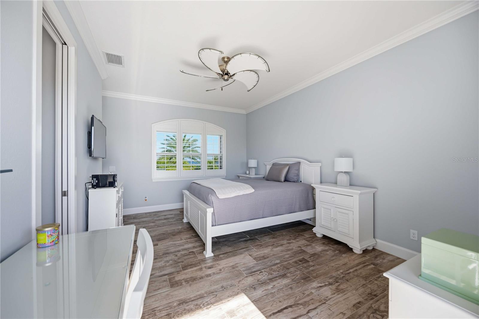 Image 39 of 92 For 4179 Spire Street