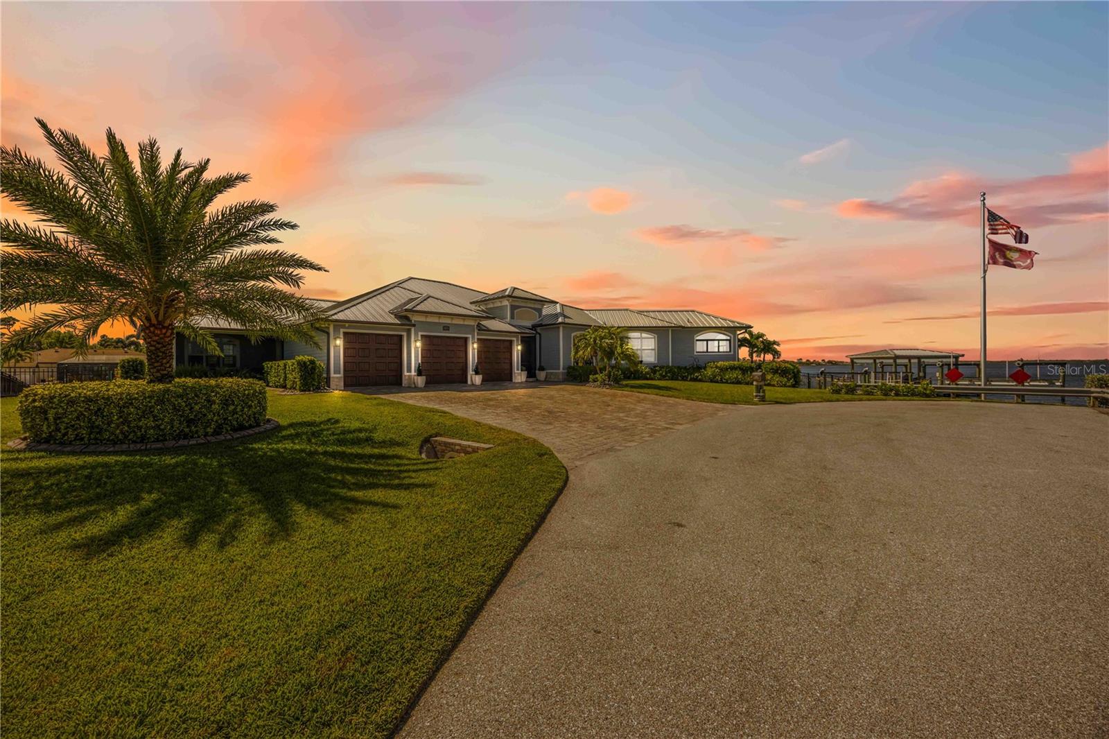 Image 6 of 92 For 4179 Spire Street