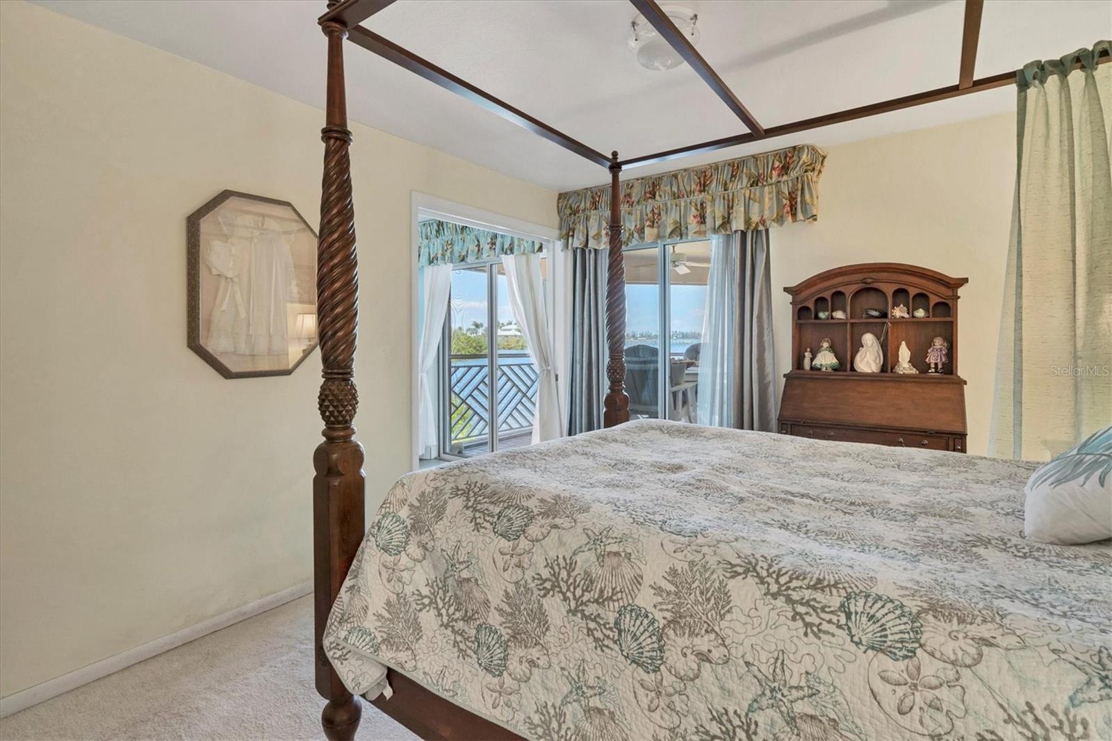 Image 17 of 22 For 11000 Placida Road 101